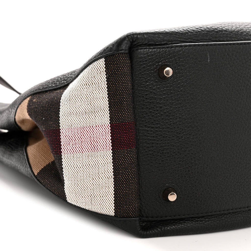 Grainy Calfskin House Check Medium Maidstone Black