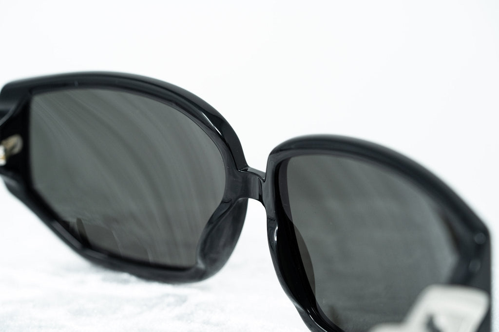 Erickson Beamon Sunglasses Rectangular Black and Dark Grey