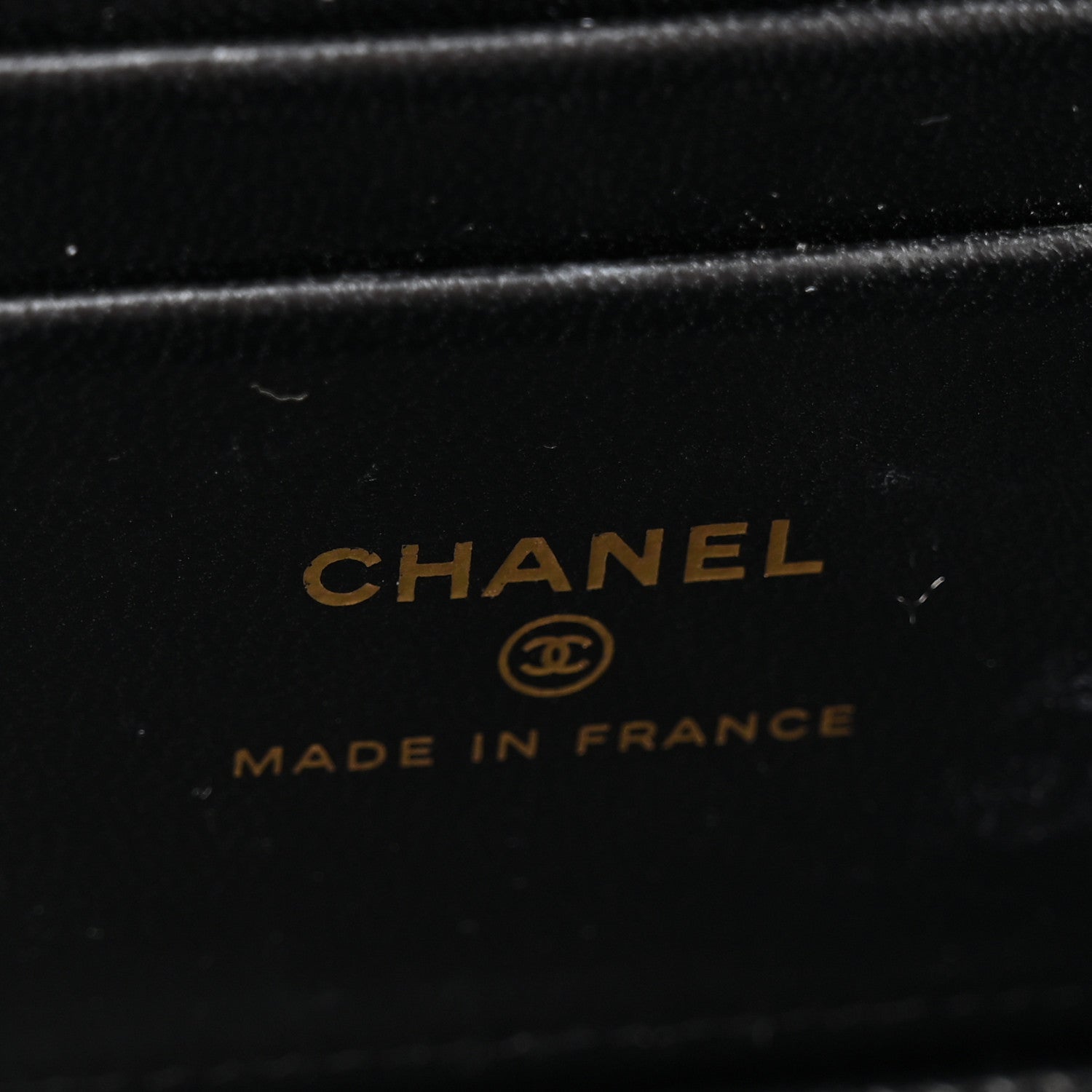 Lambskin Quilted Small Top Handle Vanity Case With Chain Black
