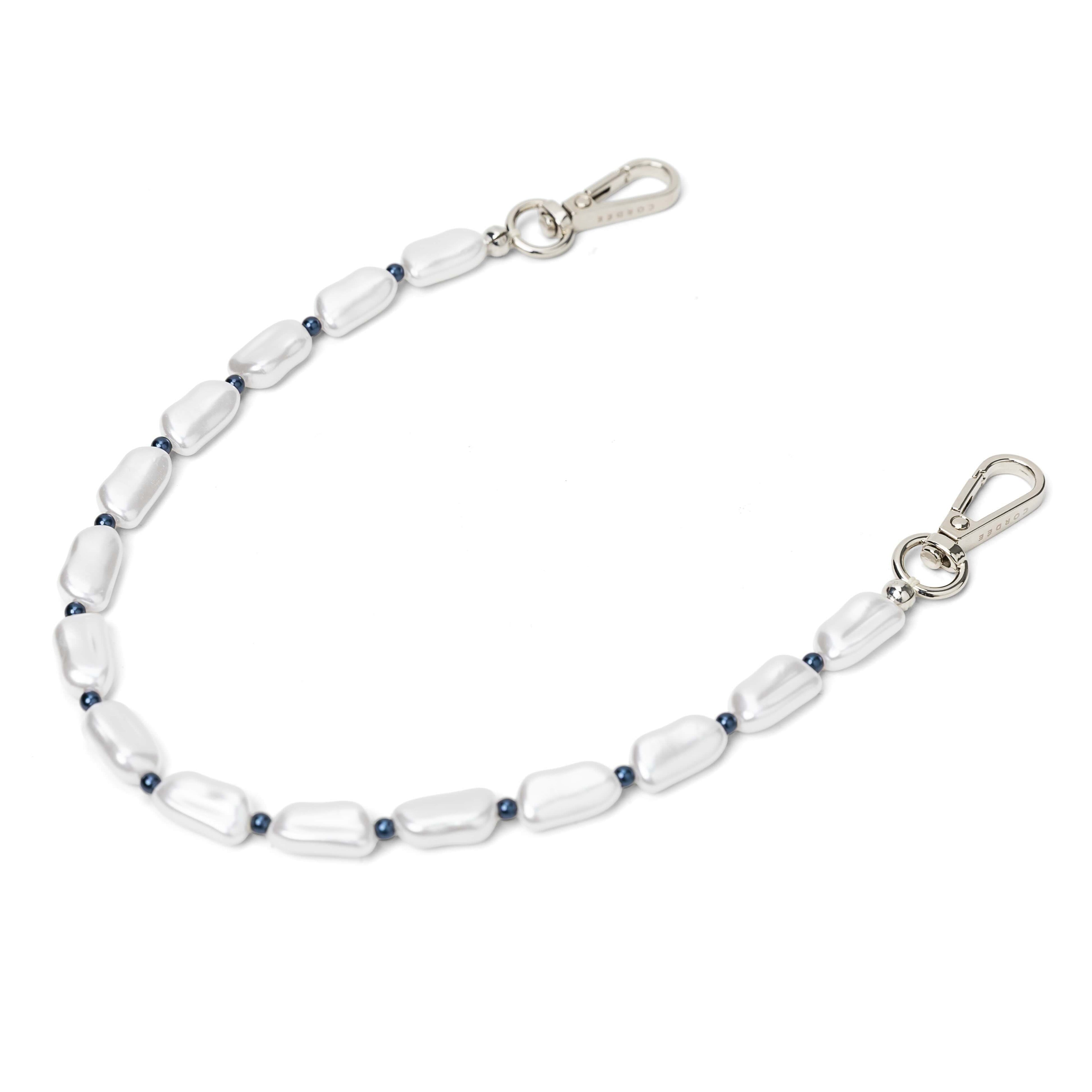 Cordée Cases Selene Phone Chain