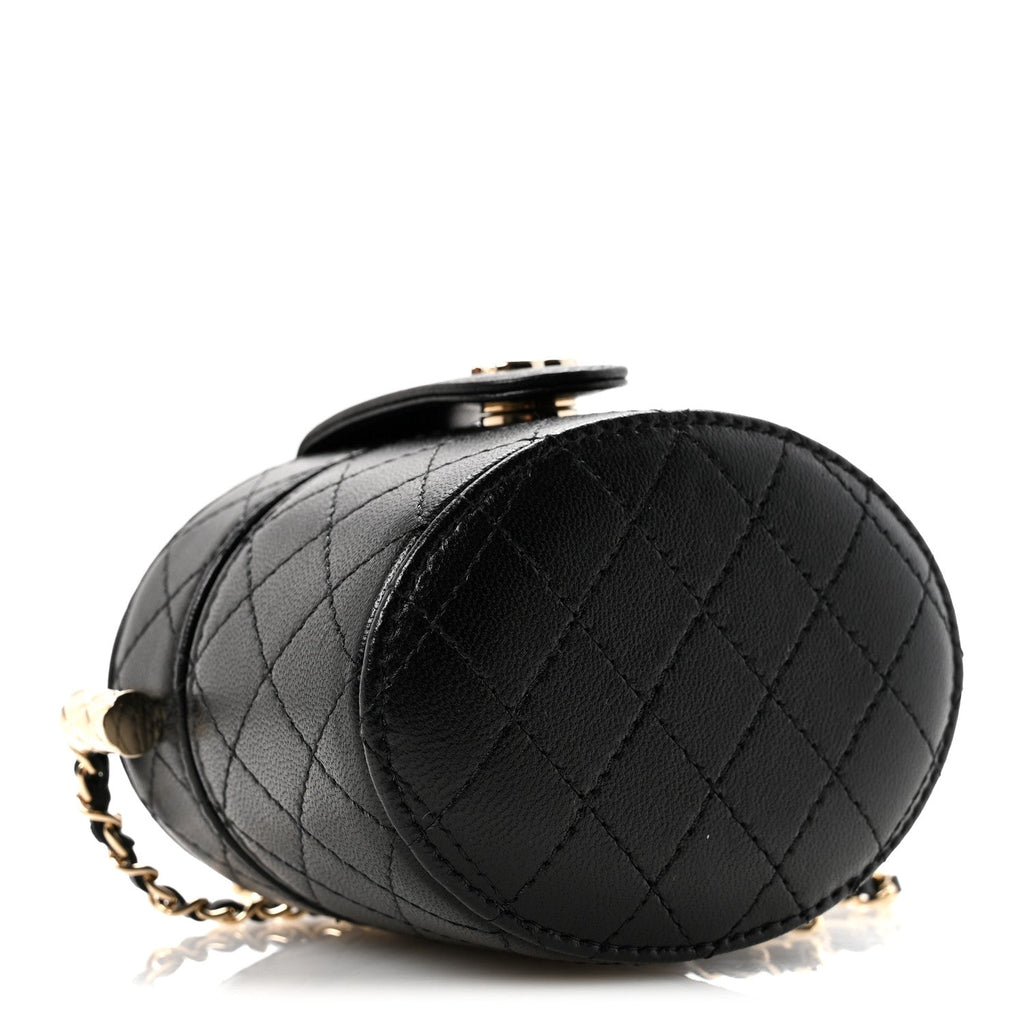 Lambskin Quilted Mini Round Vanity Case With Chain Black