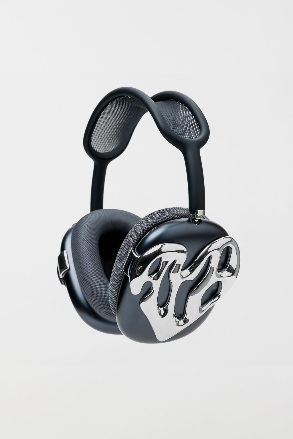Cordée Cases Nebula Chrome AirPods Max Case