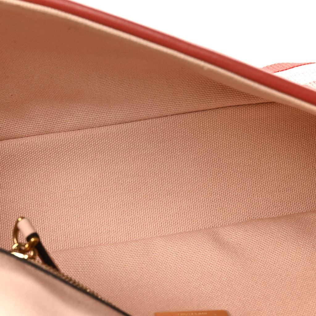 Canvas Vitello King FF Embroidered Baguette Rosa Quarzo Bloody Mary Multicolor