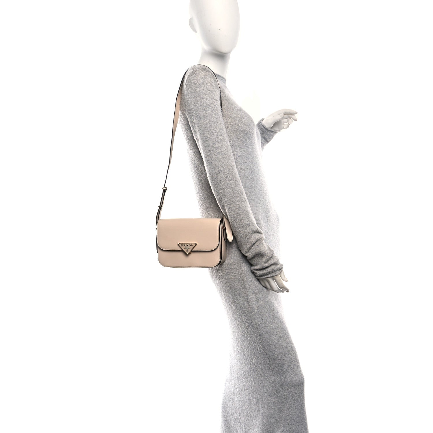 Box Calfskin Triangle Embleme Flap Shoulder Bag Sabbia