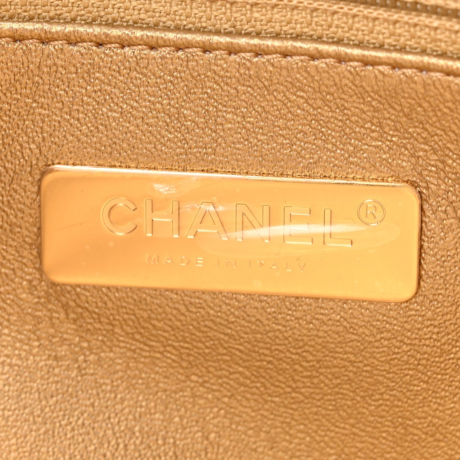 Lambskin Quilted All About Chains Hobo White
