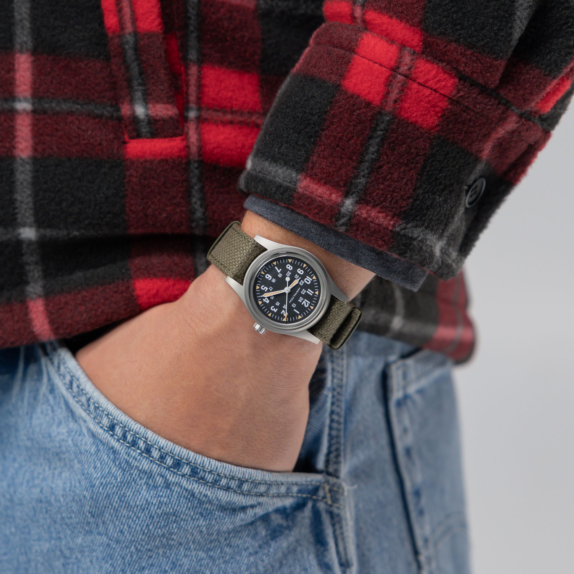 Khaki Field Mechanical 250 | 36mm, Fabric & Leather Straps, Black Dial