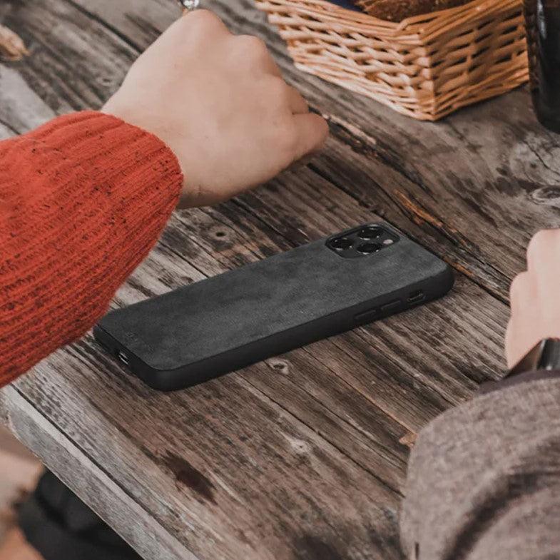 iPhone 12 & 12 Pro - Alcantara Back Cover - Space Grey