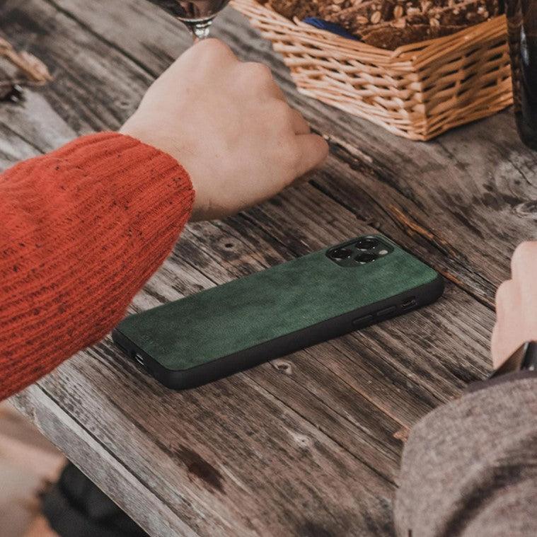 iPhone 14 - Alcantara Back Cover - Midnight Green