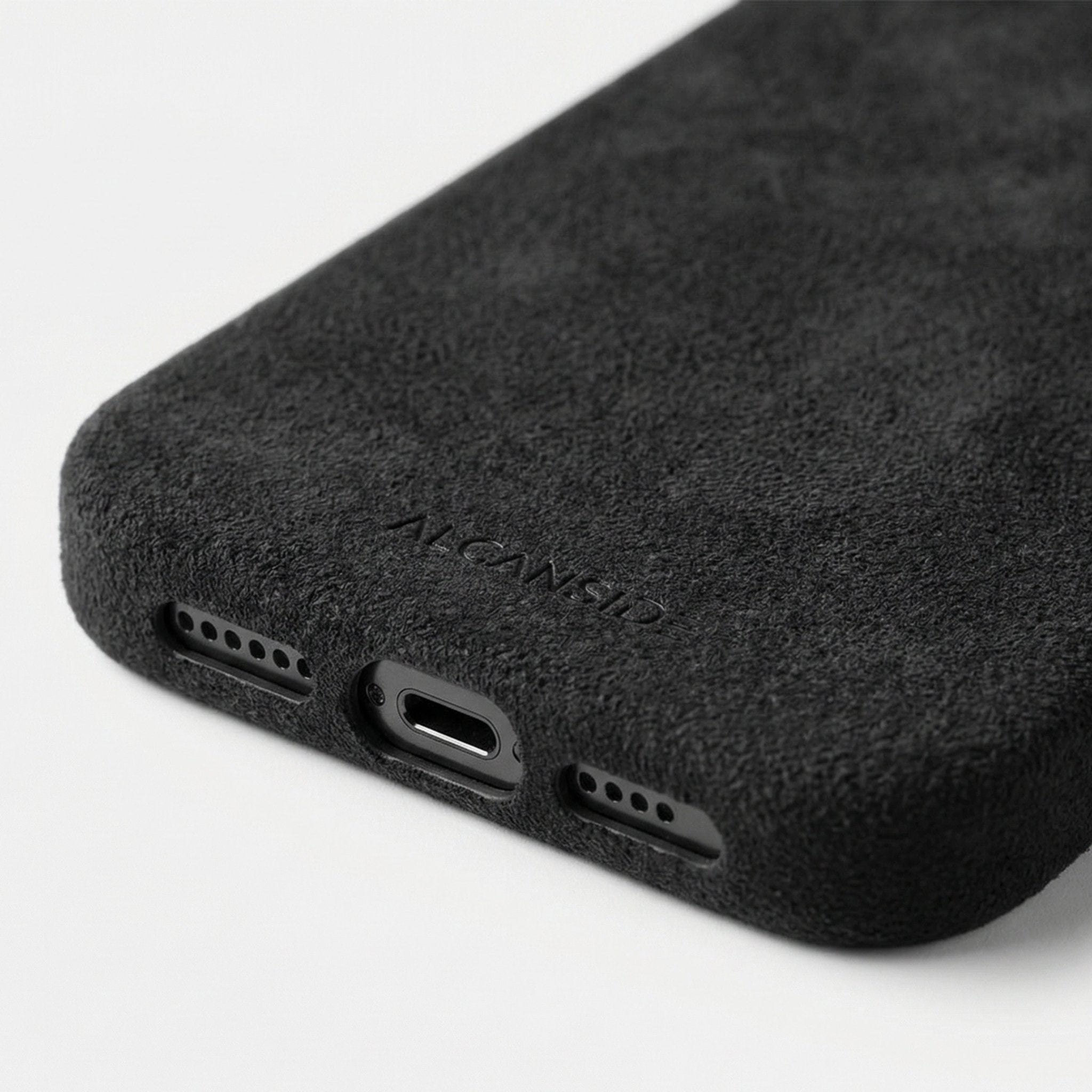 iPhone 15 Pro Max - Alcantara Case - Deep Black