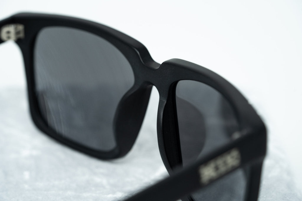 Kokon To Zai Sunglasses D-Frame Black and Silver