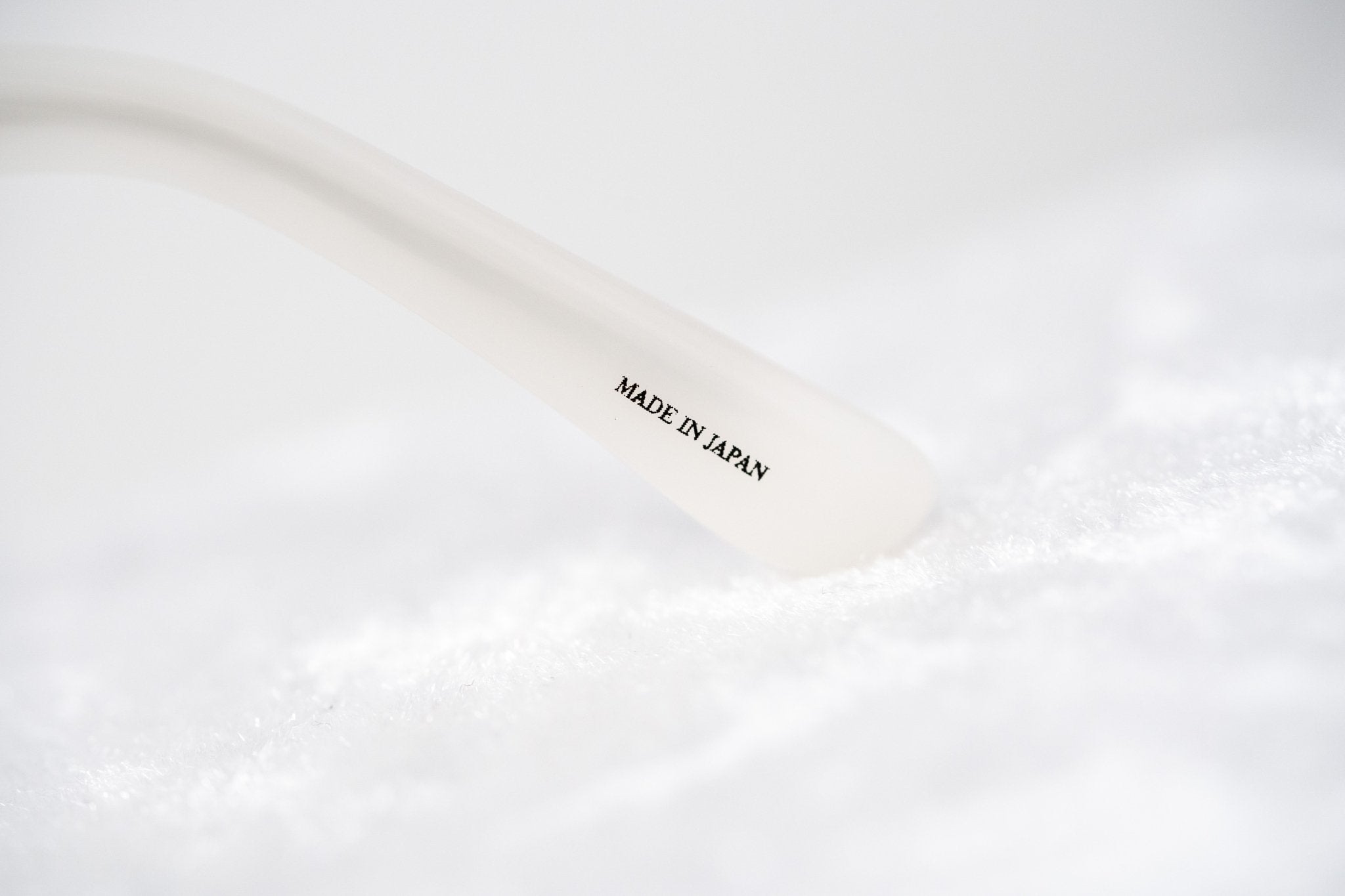 Kokon To Zai Sunglasses D-Frame White and Silver