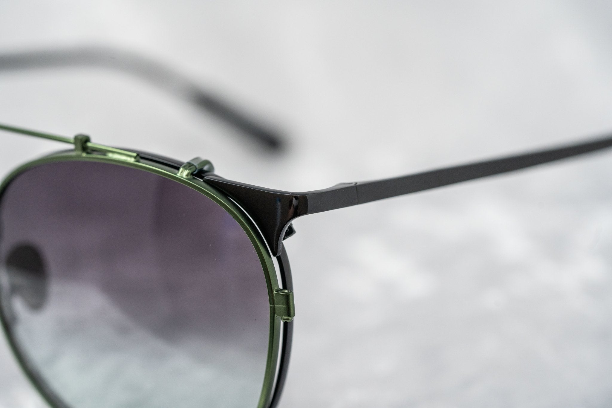 Kris Van Assche Sunglasses Round Shiny Black and Green
