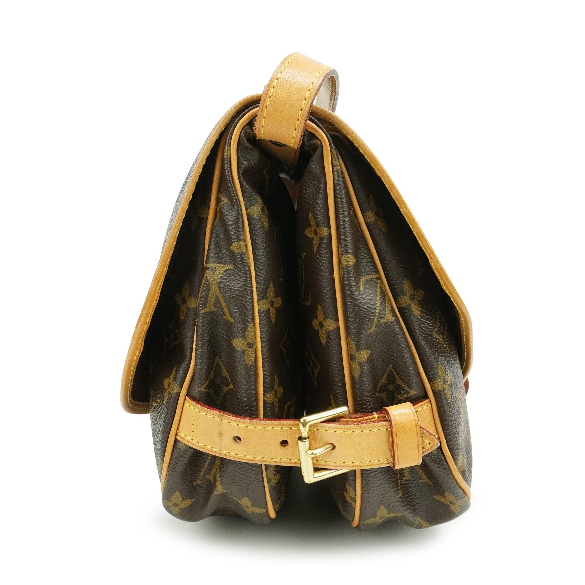 Louis Vuitton 'Saumur 30' Messenger Bag