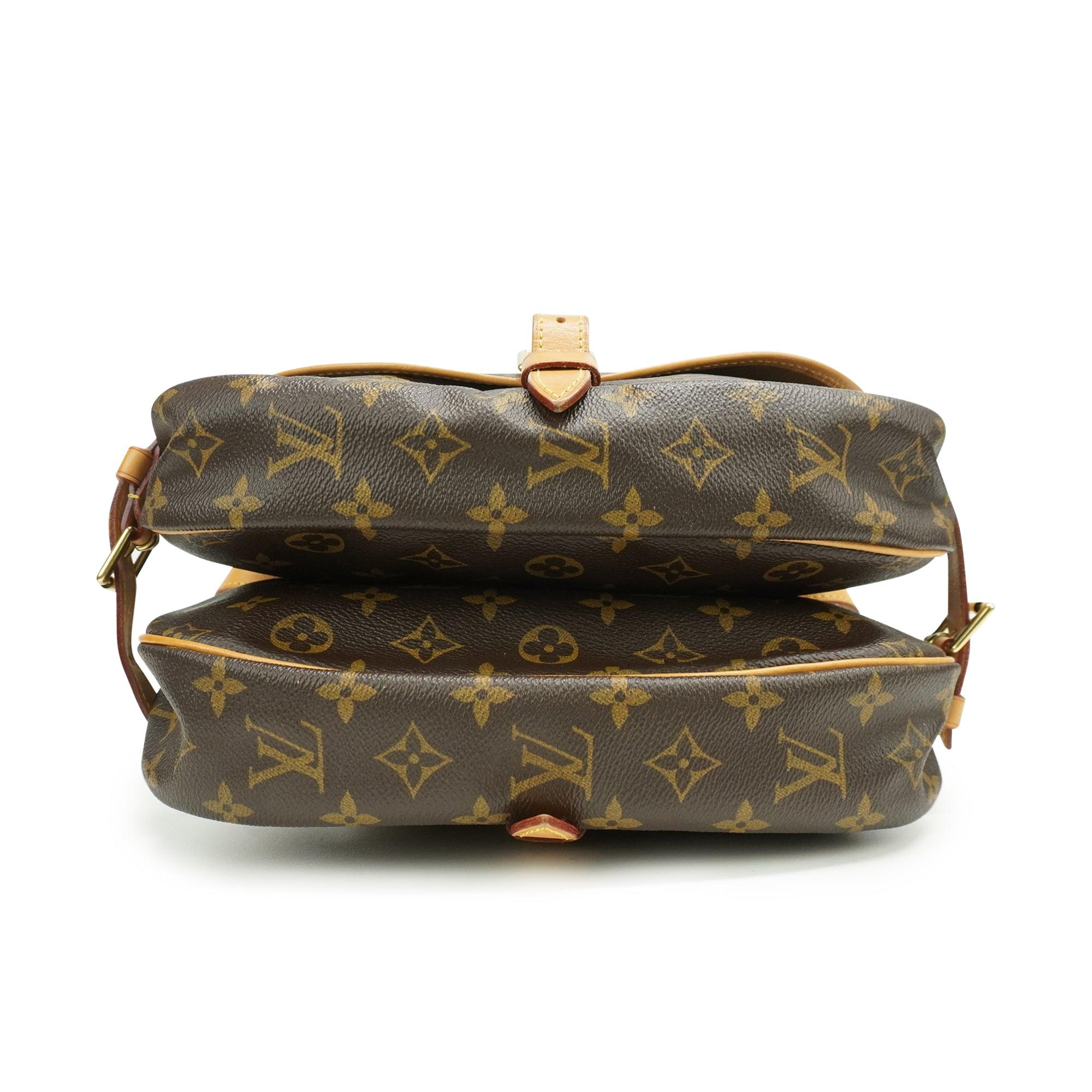 Louis Vuitton 'Saumur 30' Messenger Bag