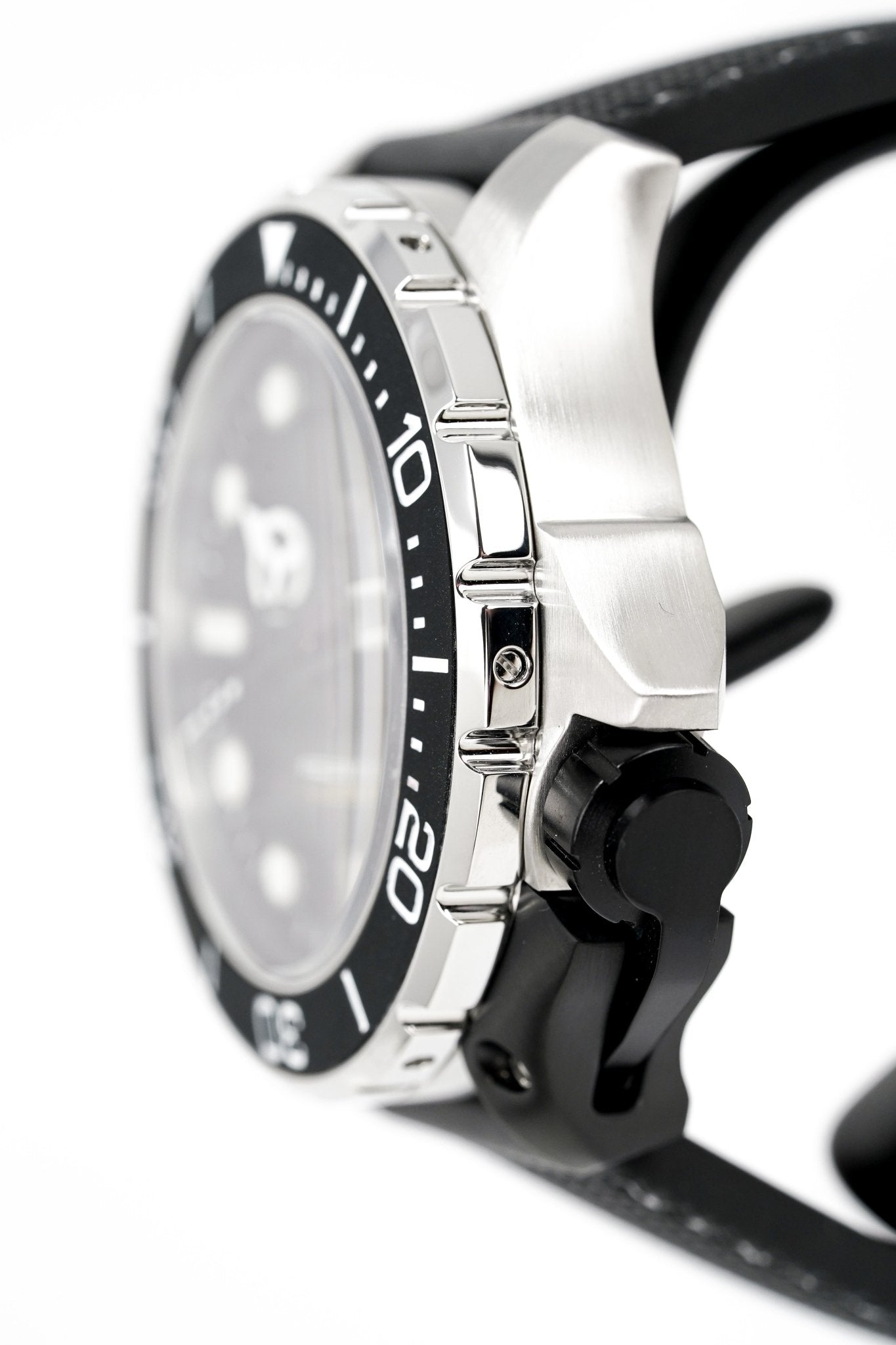 M2Z Men's Watch Diver 200 Black