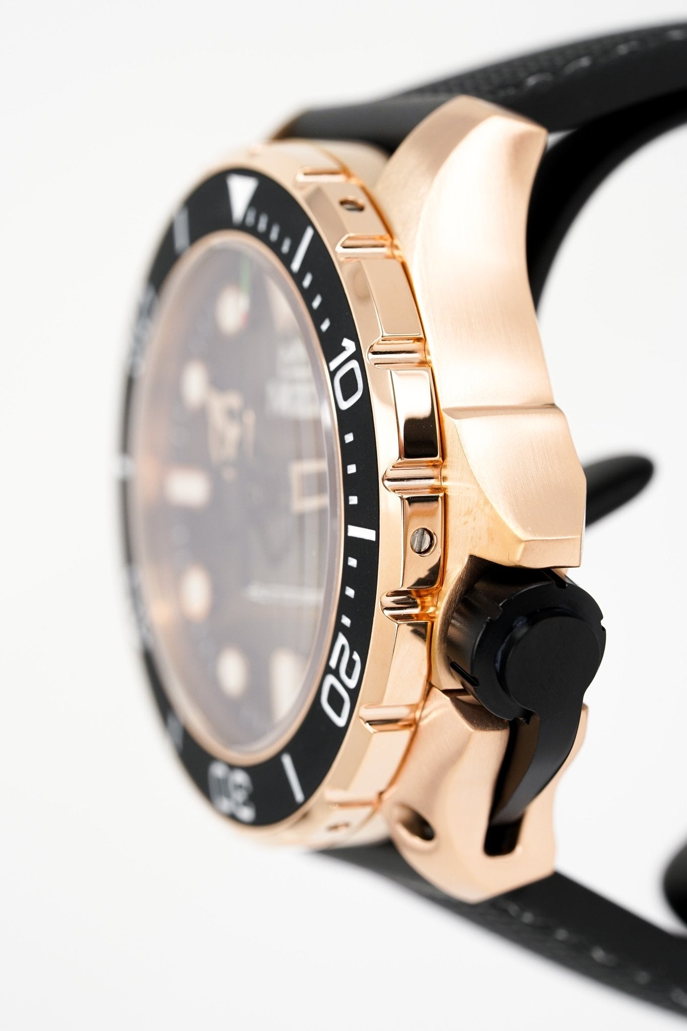 M2Z Men's Watch Diver 200 Black IP Rose Gold