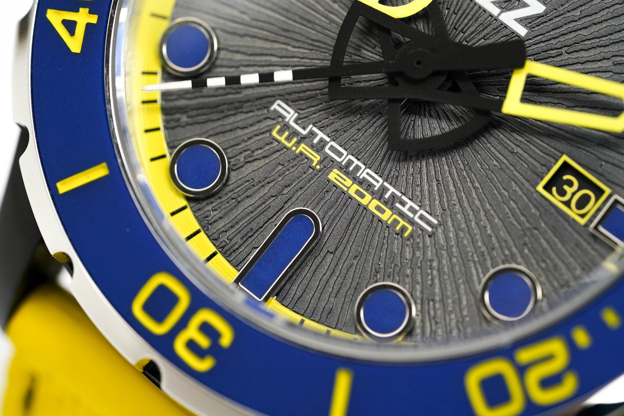 M2Z Men's Watch Diver 200 Yellow IP Black
