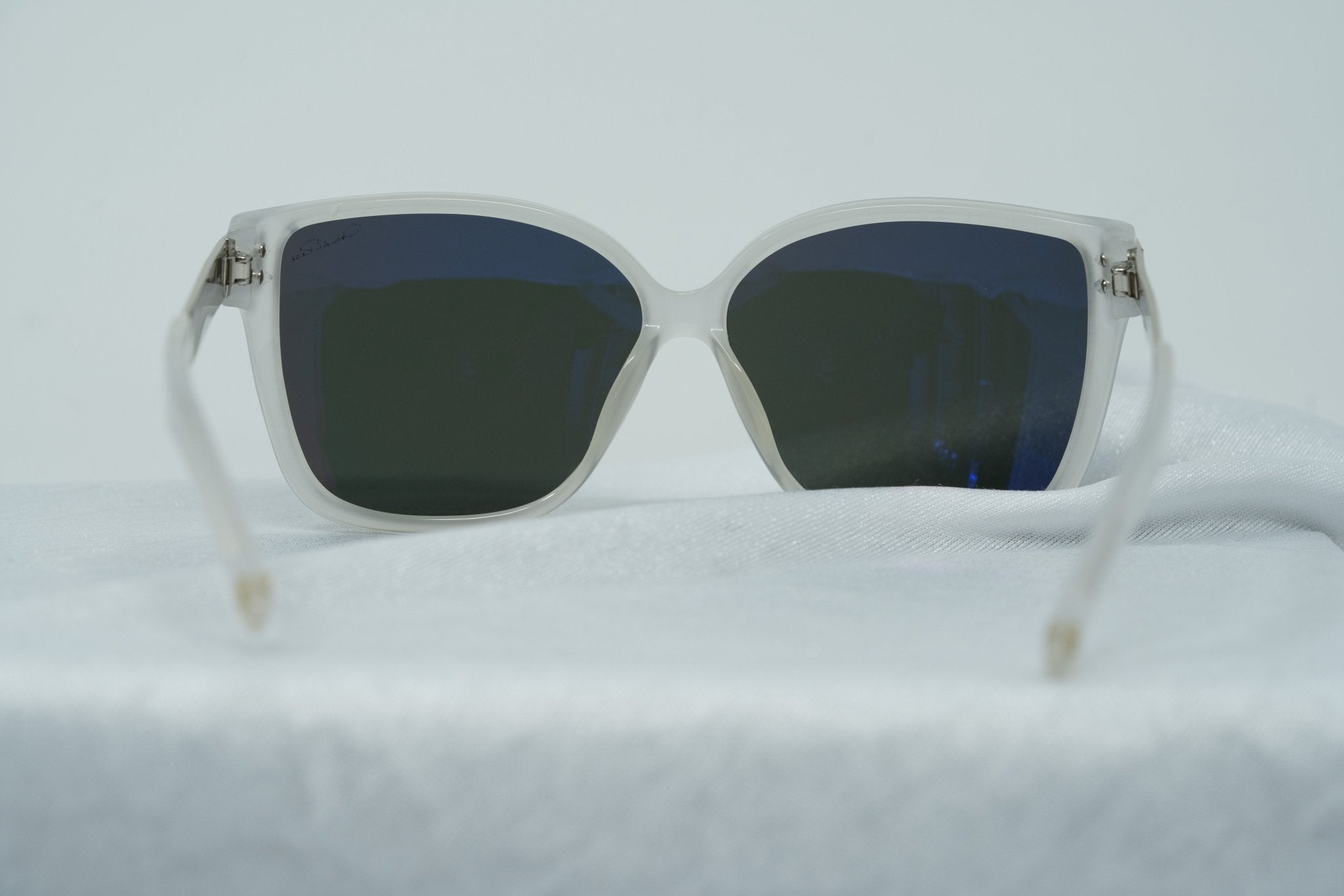 Oscar De La Renta Sunglasses Oversized Clear and Green
