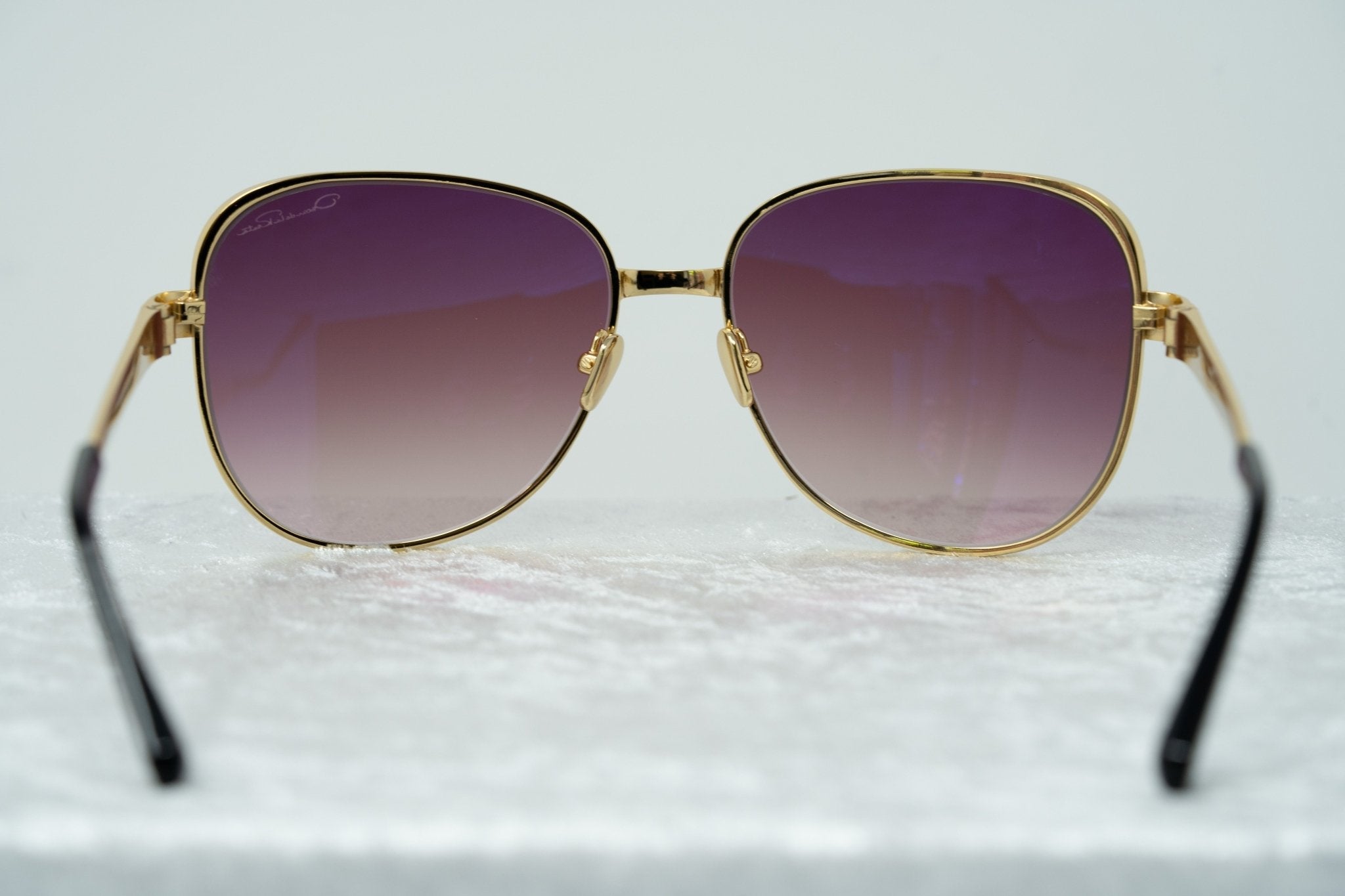 Oscar De La Renta Sunglasses Oversized Gold and Purple