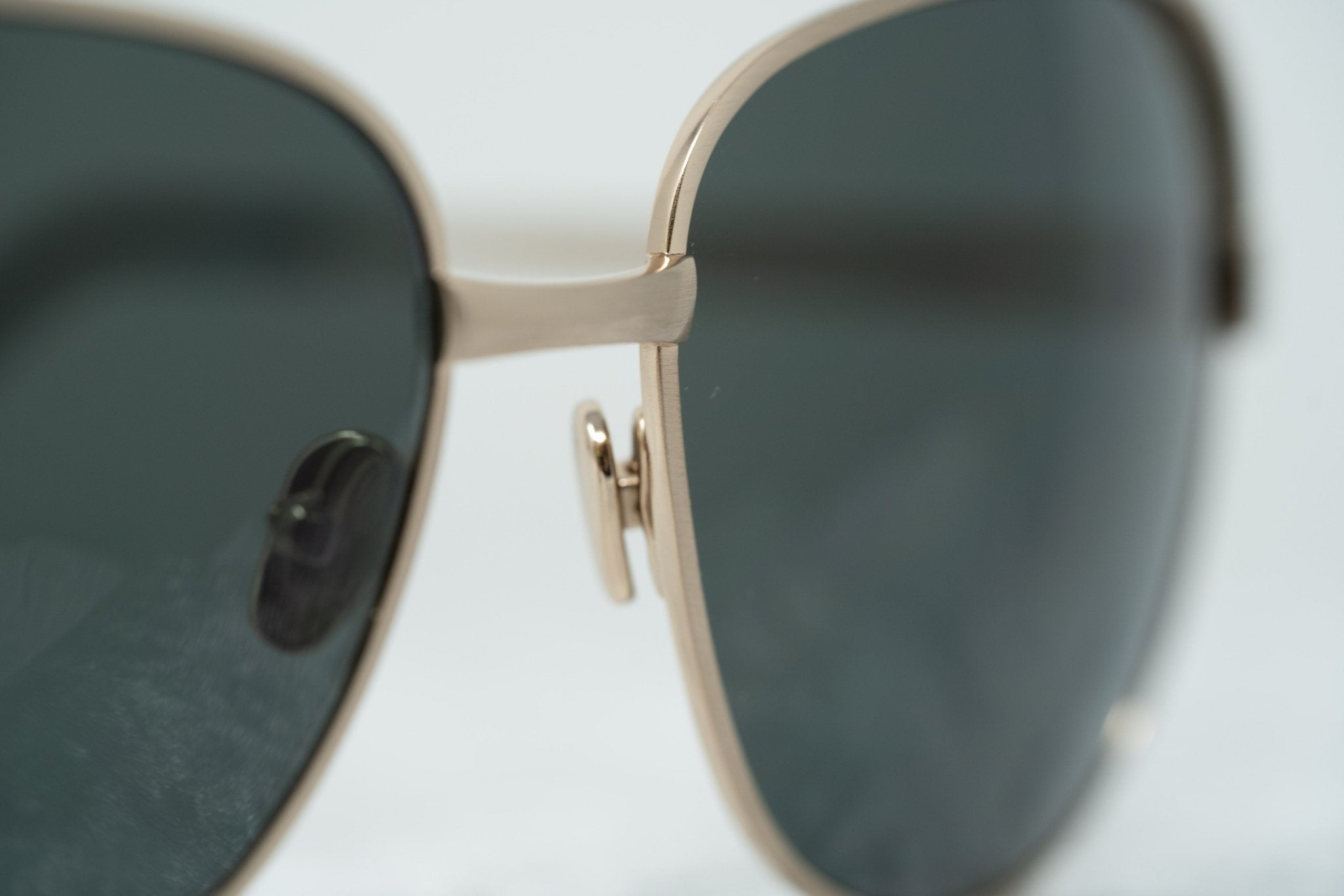 Oscar De La Renta Sunglasses Oversized Rose Gold and Green