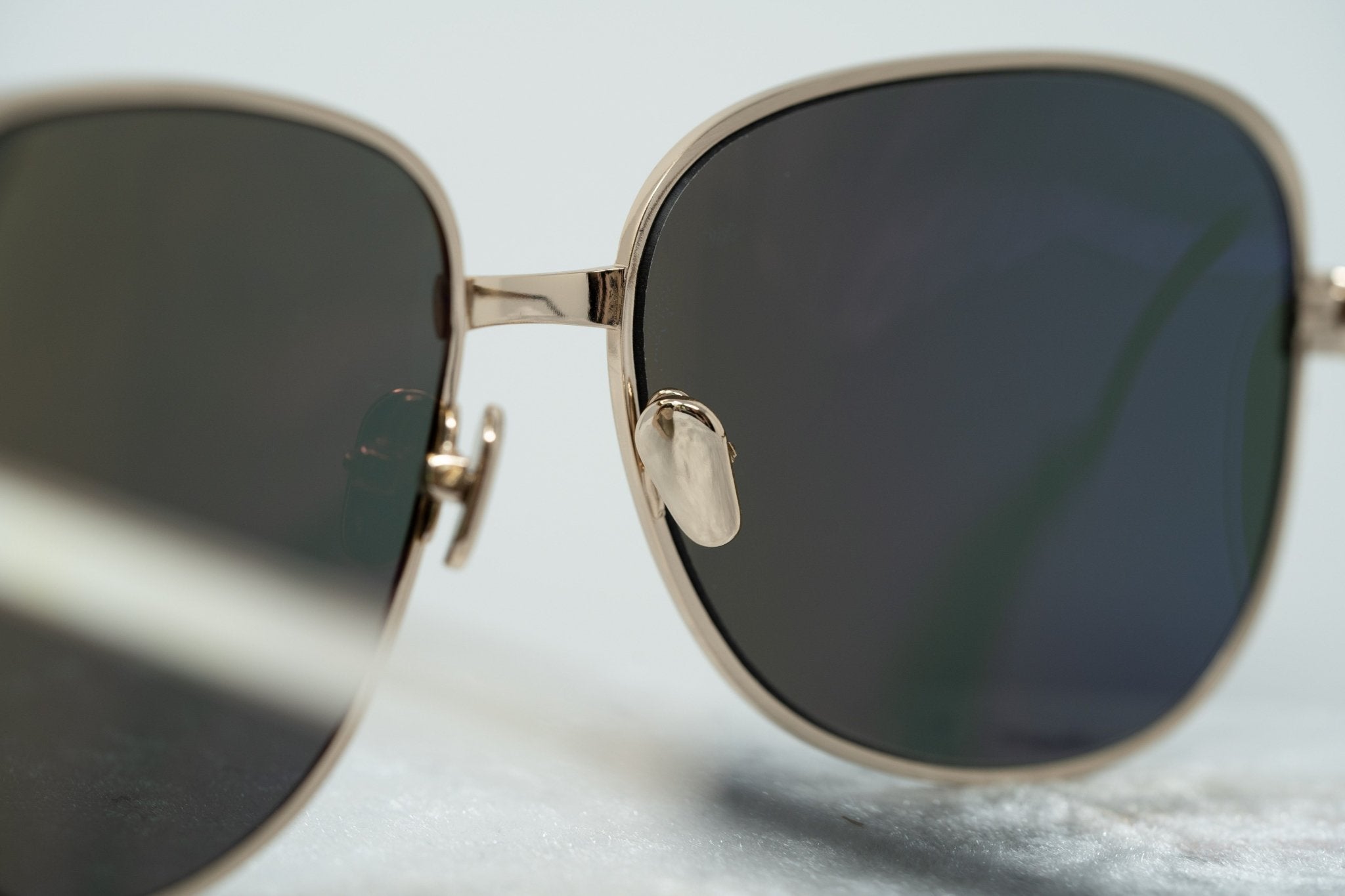 Oscar De La Renta Sunglasses Oversized Rose Gold and Green