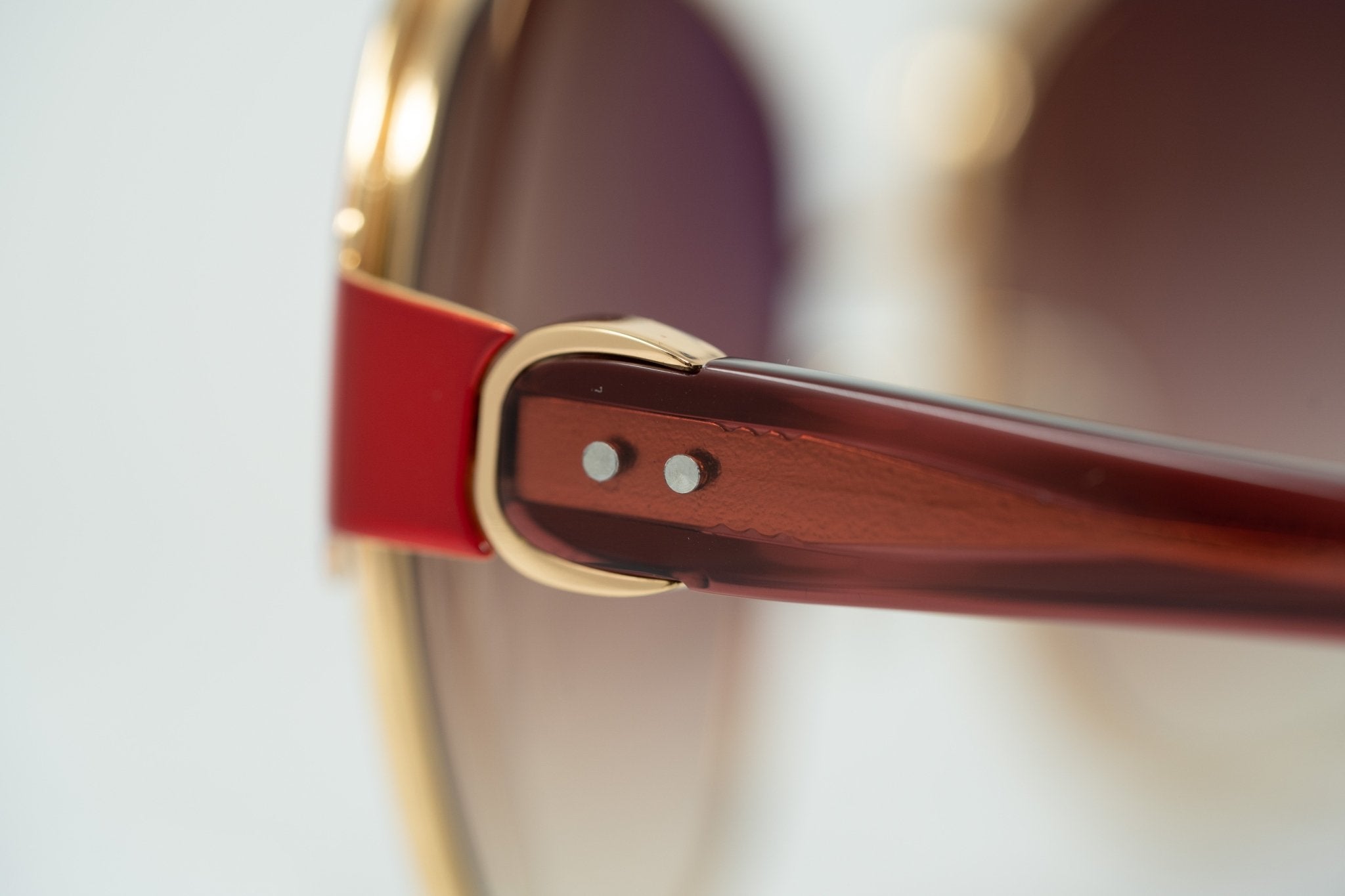 Oscar De La Renta Sunglasses Oversized Russian Gold Red and Grey