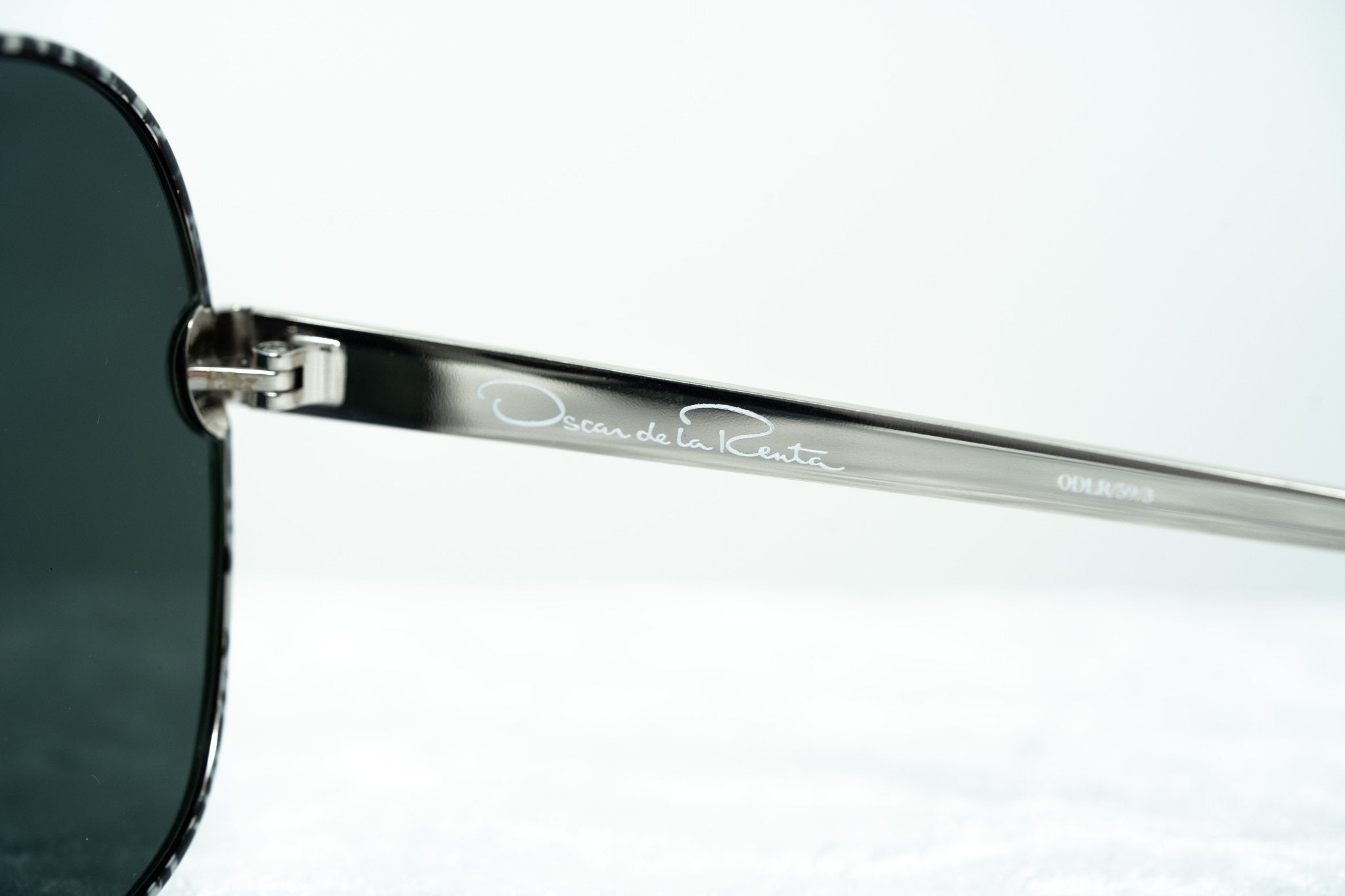 Oscar De La Renta Sunglasses Oversized Tortoise and Dark Grey