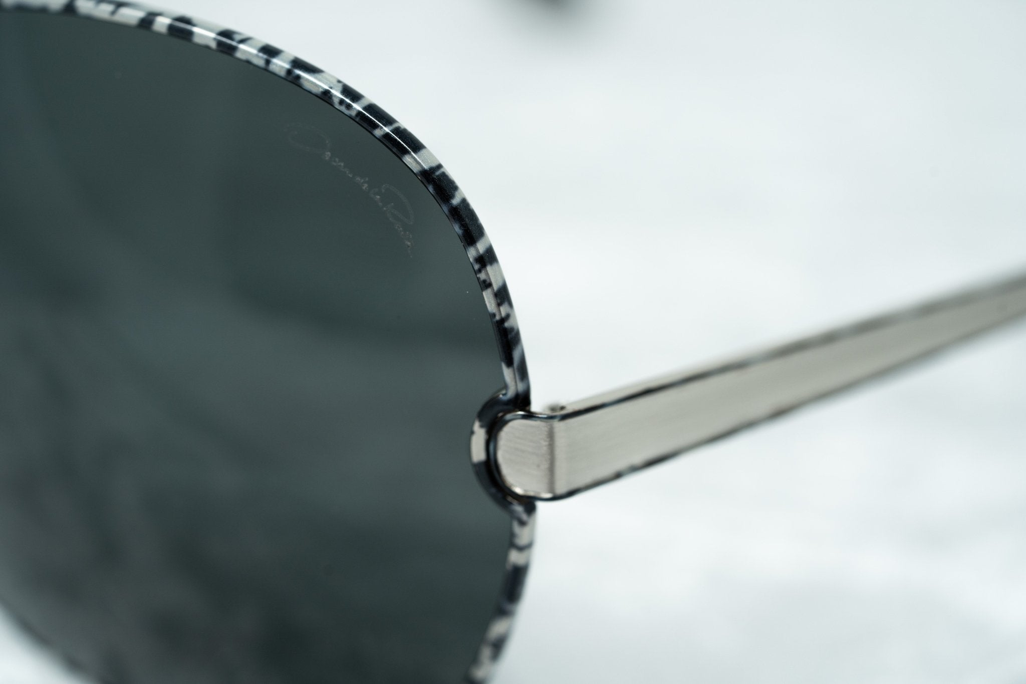 Oscar De La Renta Sunglasses Oversized Tortoise and Dark Grey