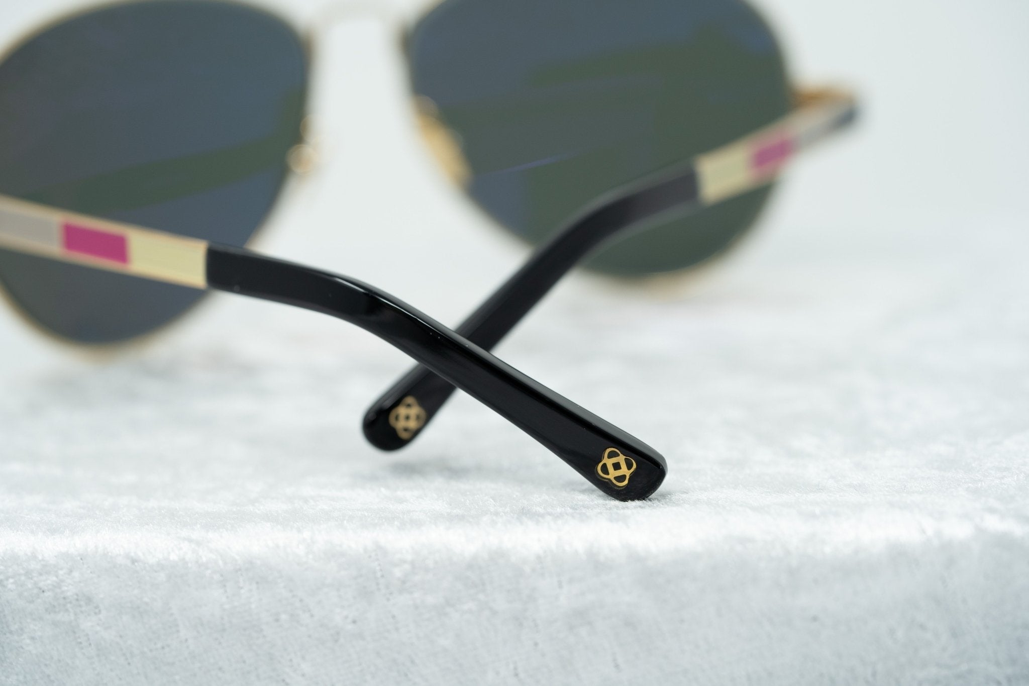 Oscar De La Renta Sunglasses Rose Gold and Green