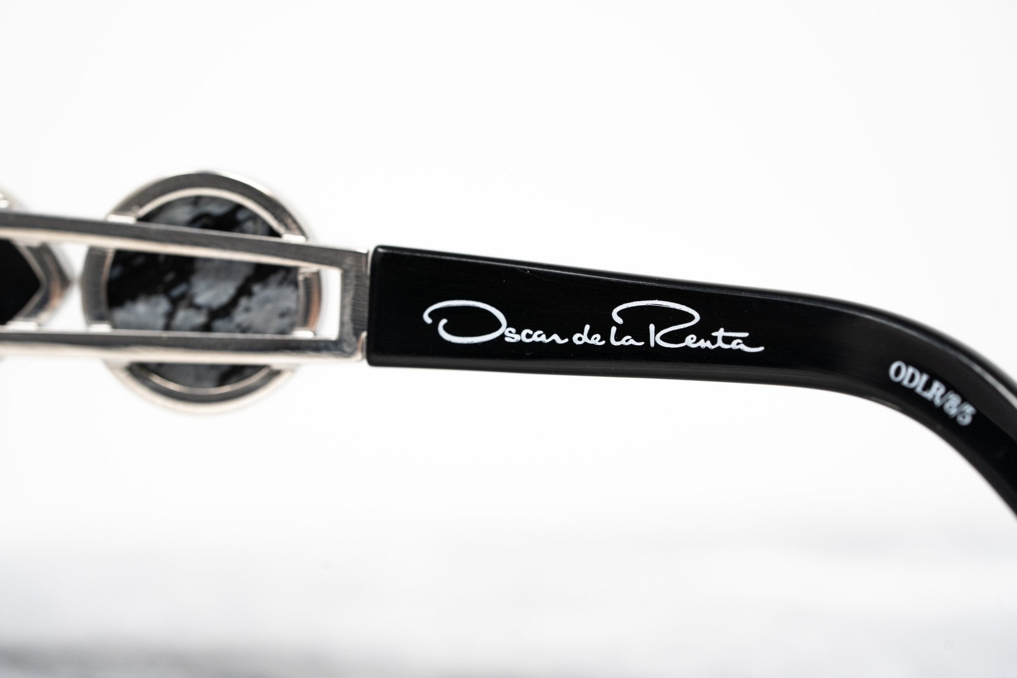 Oscar De La Renta Sunglasses Oval Silver and Grey