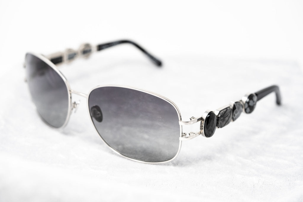 Oscar De La Renta Sunglasses Oval Silver and Grey