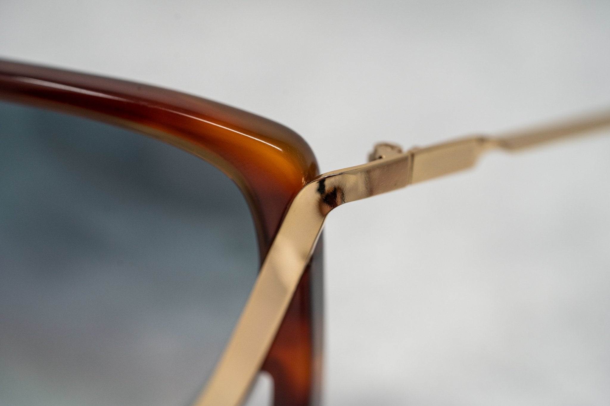 Prabal Gurung Sunglasses Rectangular Tortoise Shell and Grey