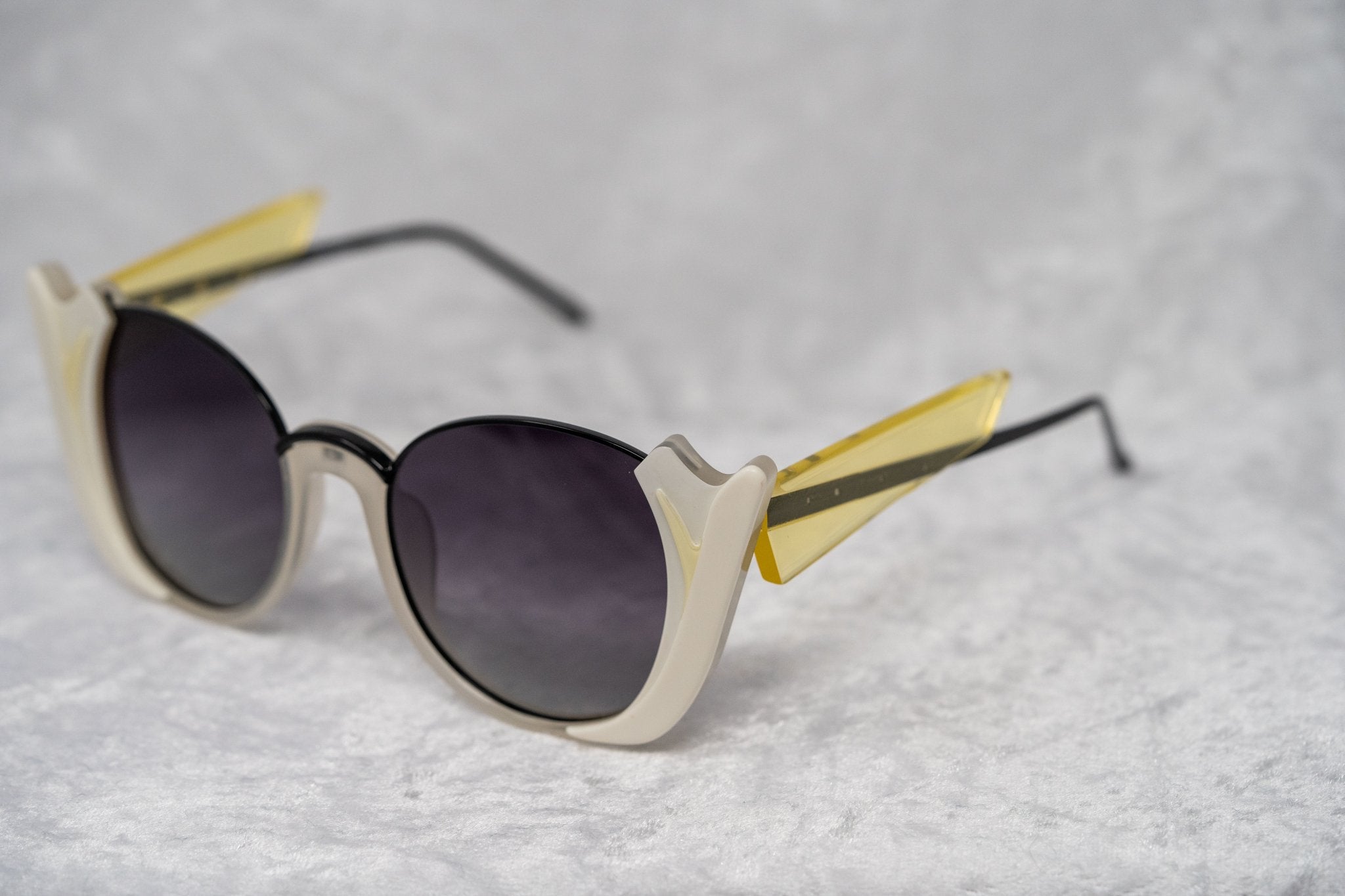 Prabal Gurung Sunglasses Round Ivory and Grey