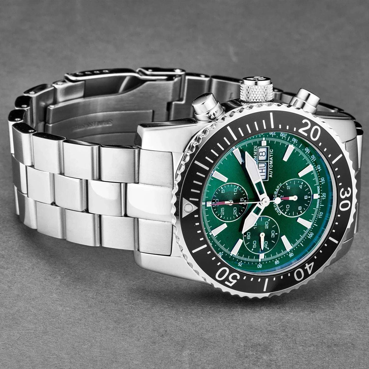 Revue Thommen Diver Men's Green Stainless Steel Automatic Chronograph Watch