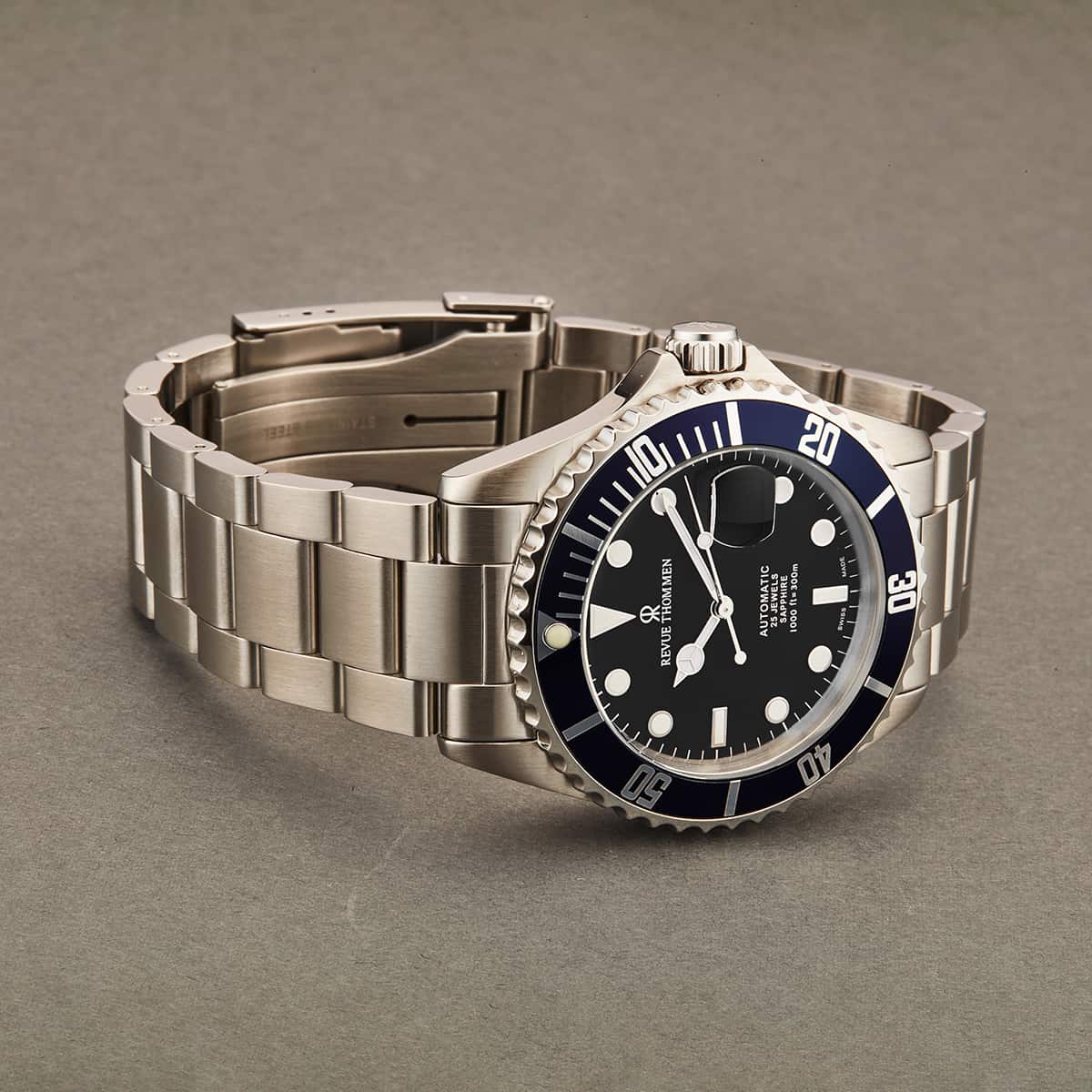 Revue Thommen Diver Men's Black Dial Stainless Steel Automatic Watch