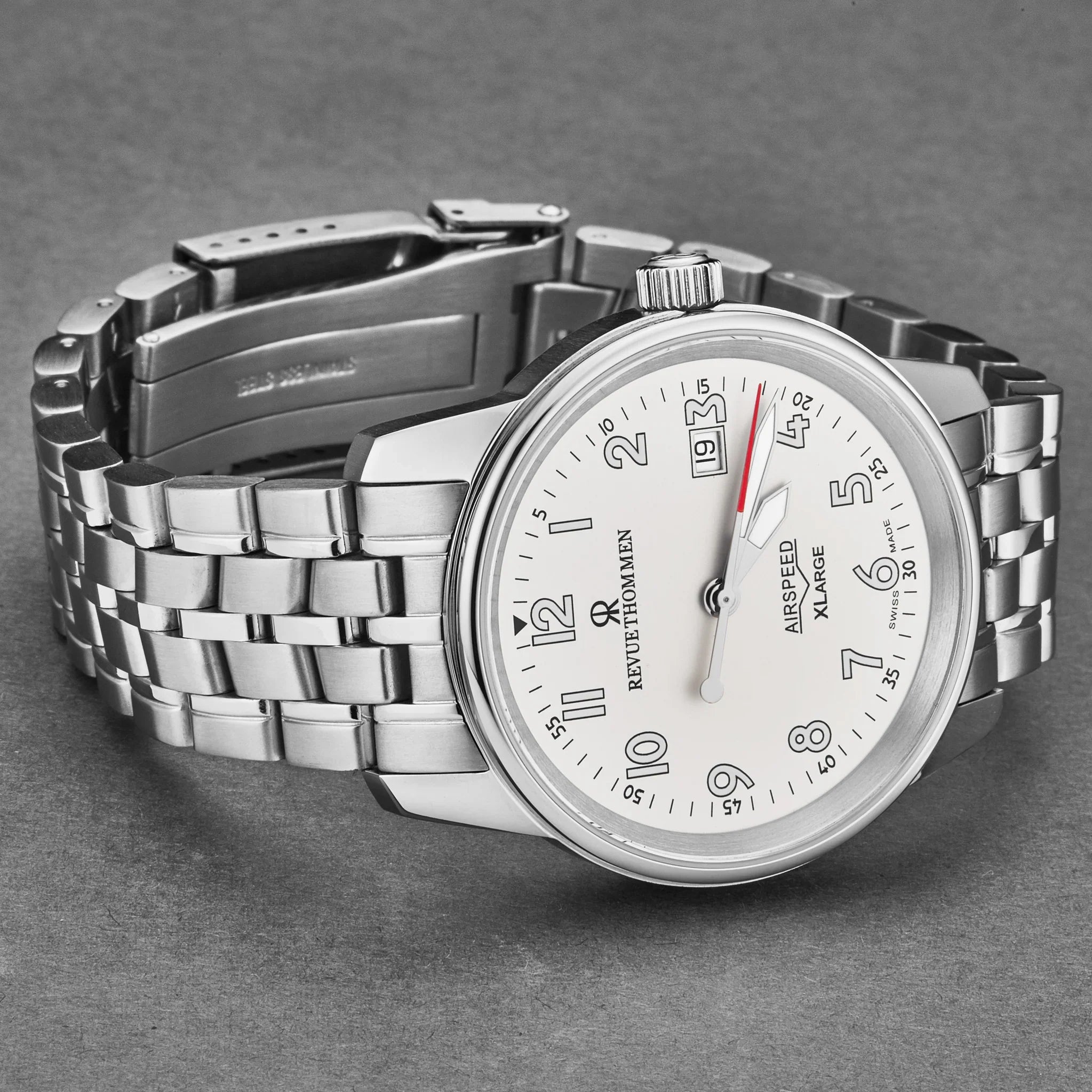 Revue Thommen Airspeed XL Men's 42mm Silver Automatic Watch