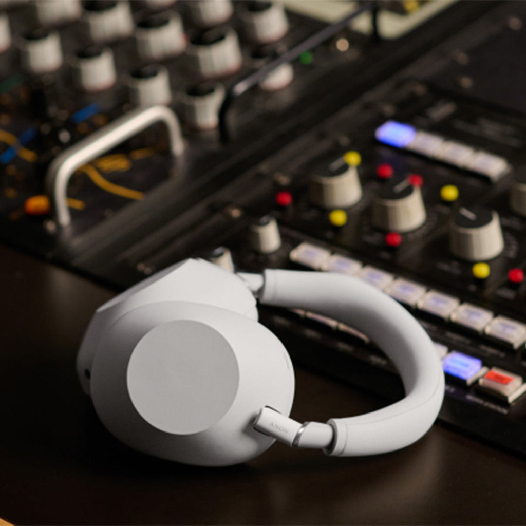 Sony WH-1000XM6 Wireless Noise Cancelling Over Ear Headphone Bundle with gSport Accessory Kit (Silver)