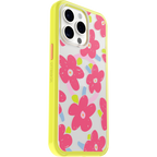 iPhone 15 Pro Max Symmetry Series Clear Case for MagSafe Fluttering Flora