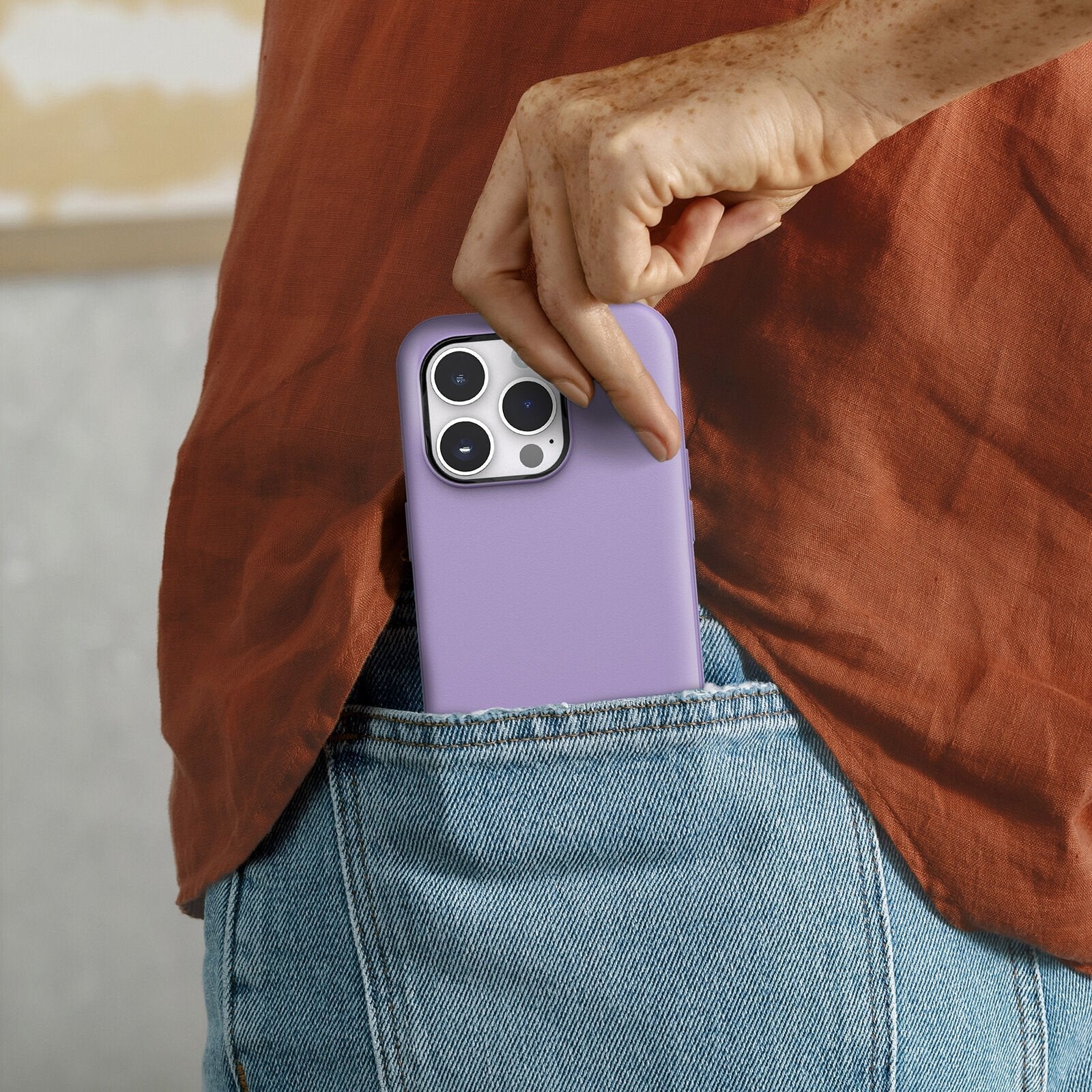 iPhone 14 Pro Symmetry Series for MagSafe Case