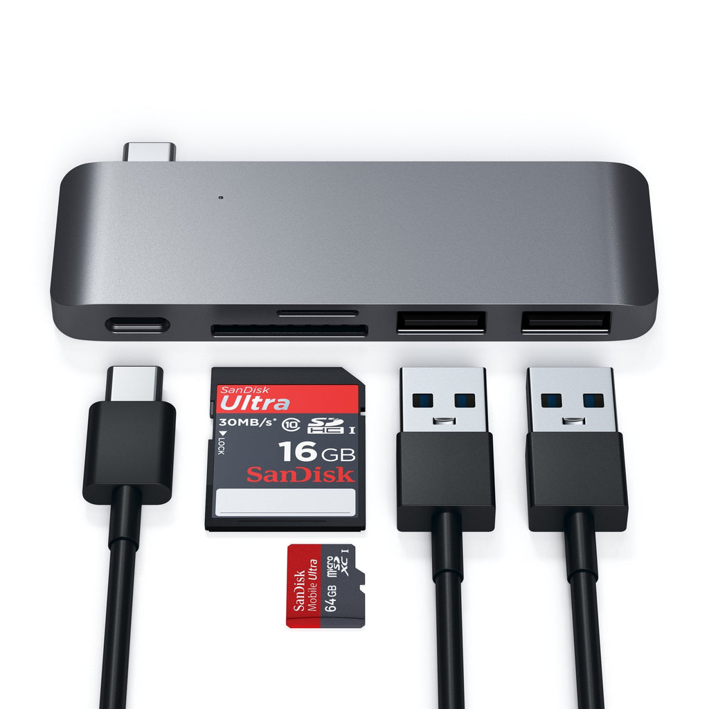 USB-C-Pass-Through-Hub