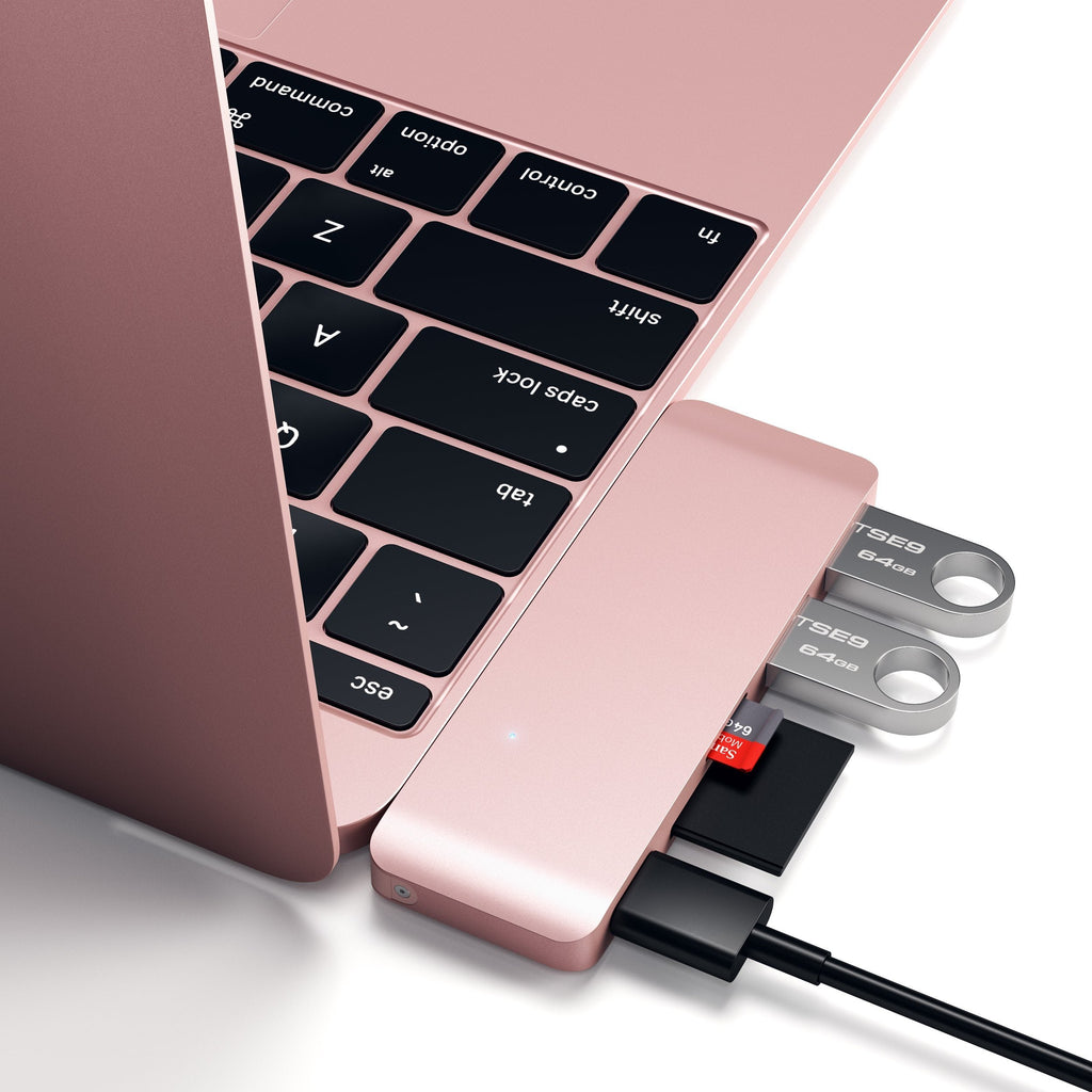 USB-C-Pass-Through-Hub