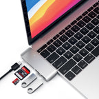 USB-C-Pass-Through-Hub