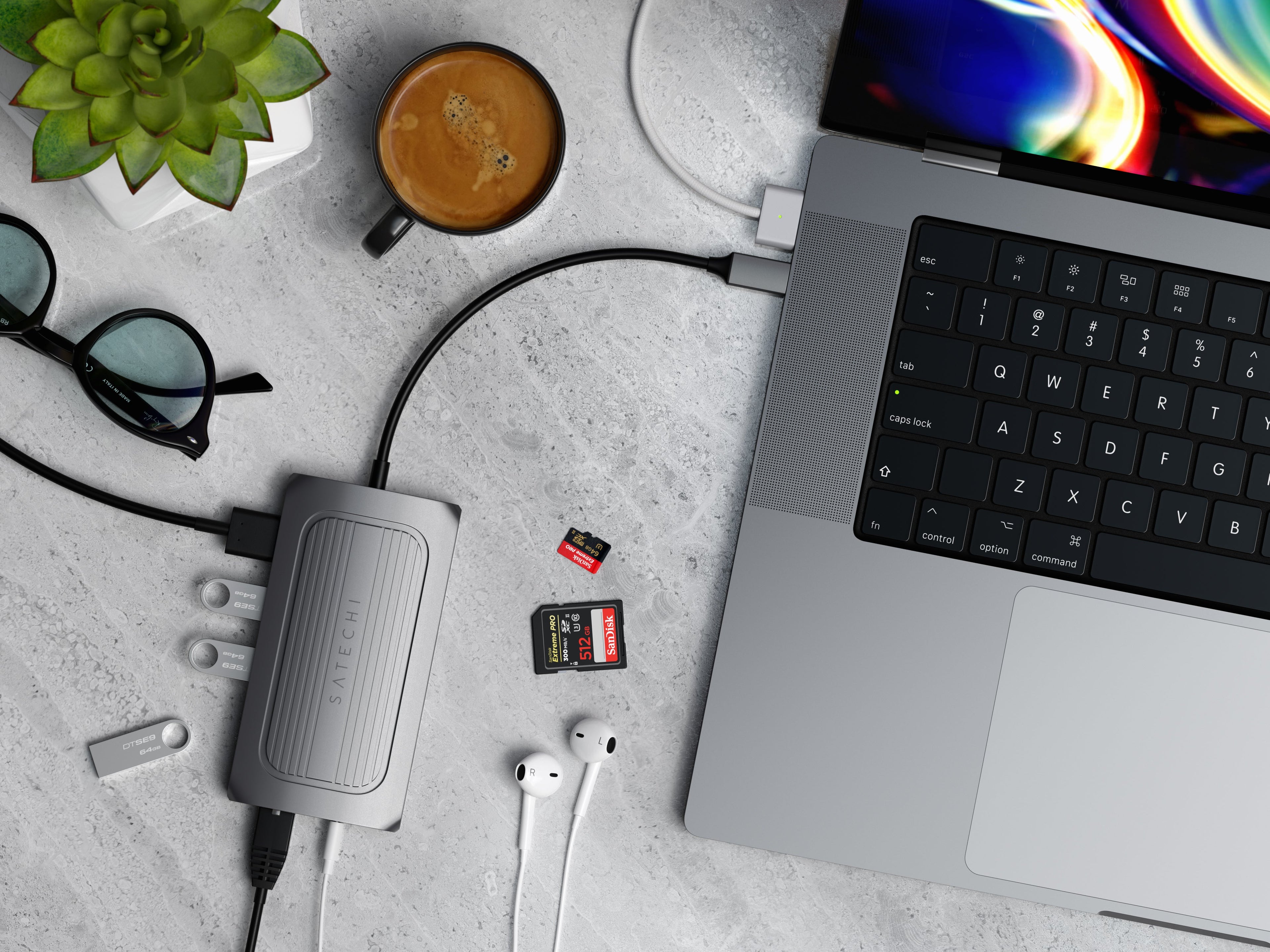 USB4 Multiport-Adapter mit 8K HDMI