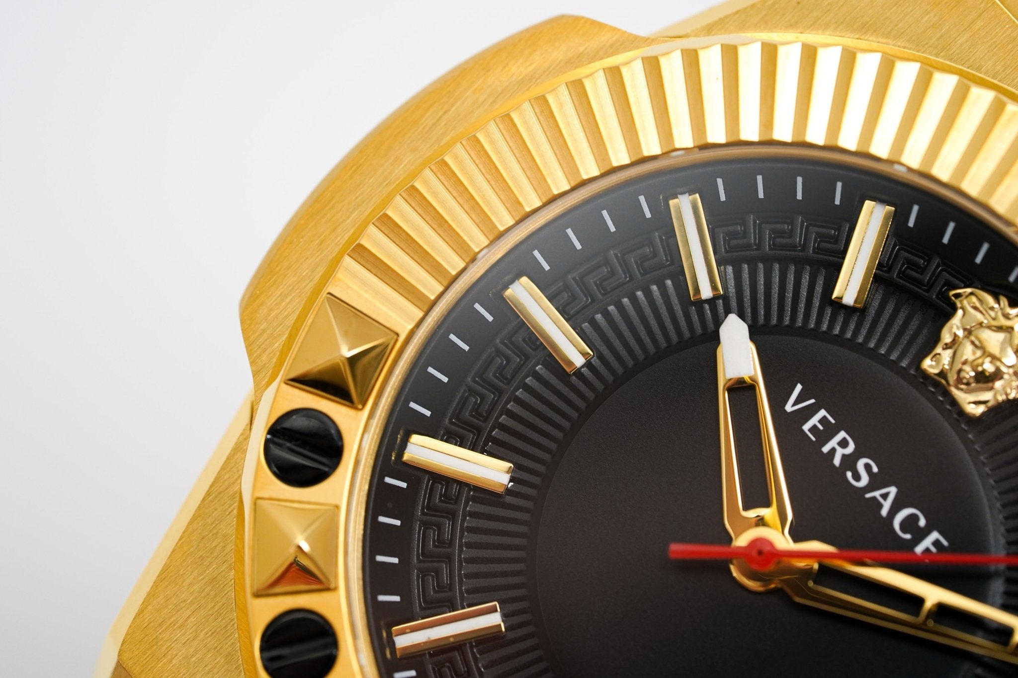 Versace Men's Watch Chain Reaction Gold Black Bracelet