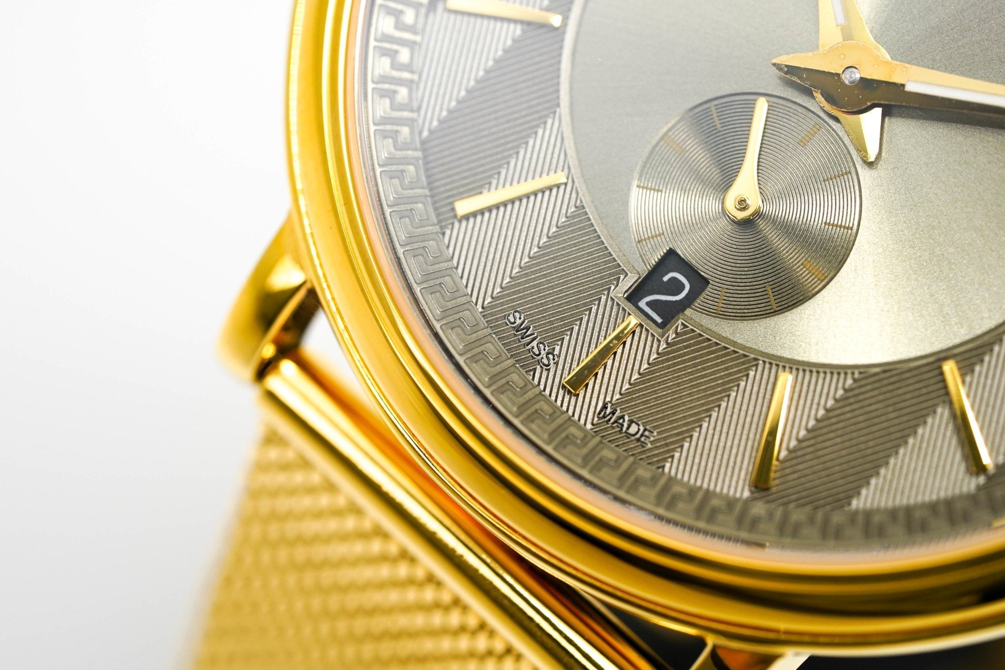 Versace Men's V-Circle Yellow Gold