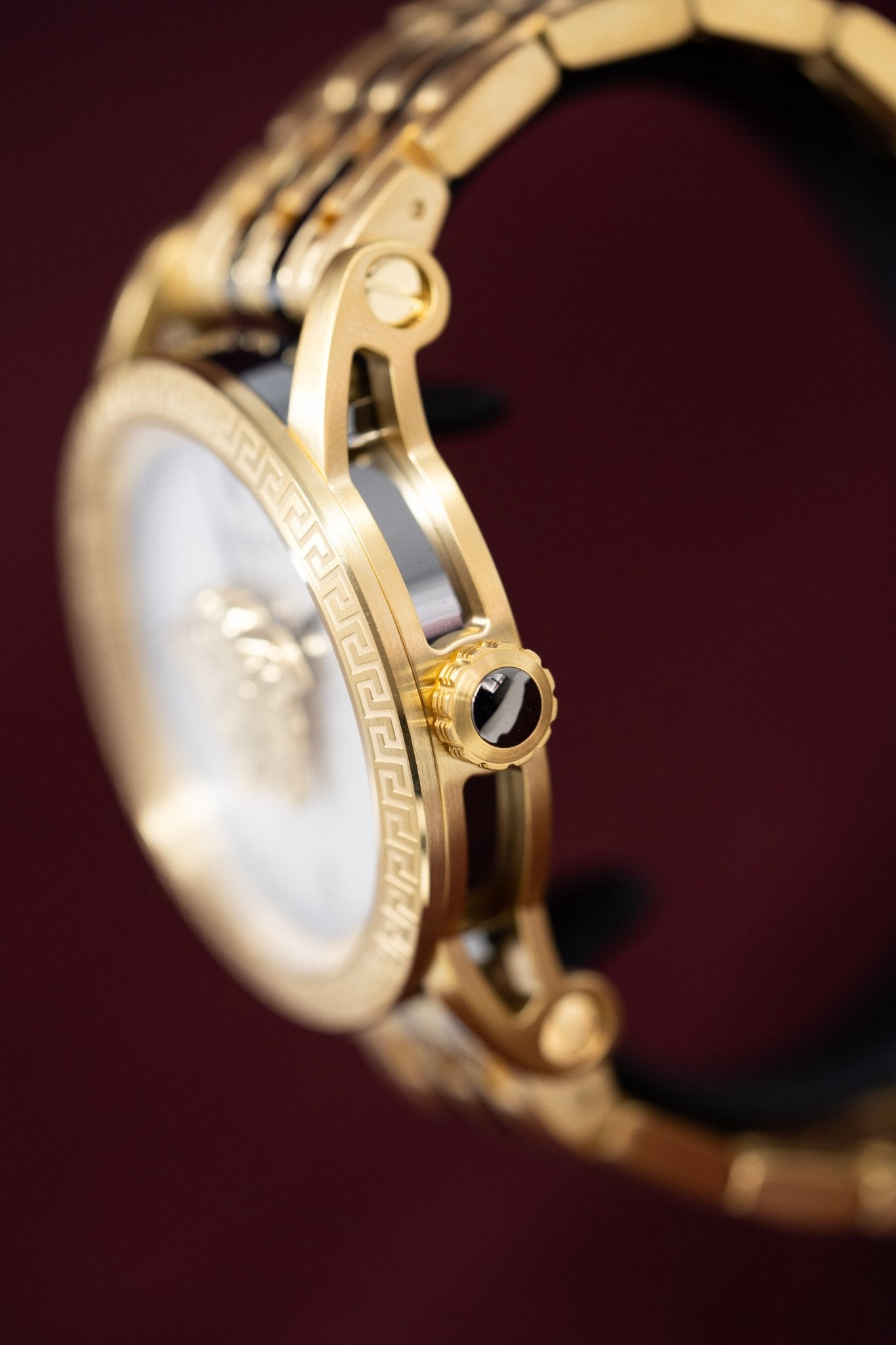 Versace Men's Watch Palazzo Empire 43mm Gold Bracelet