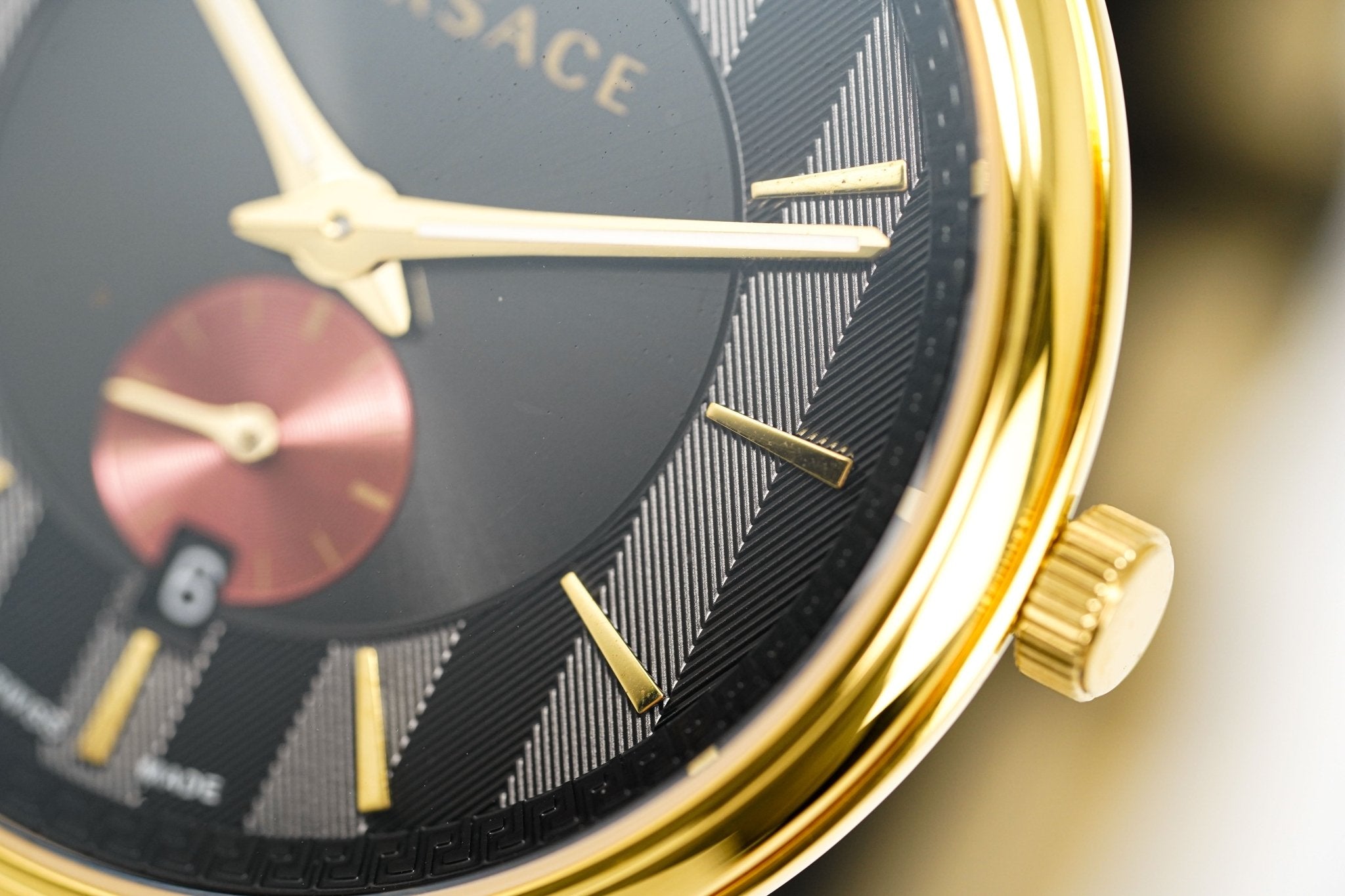 Versace Men's Watch V-Circle Gold Black