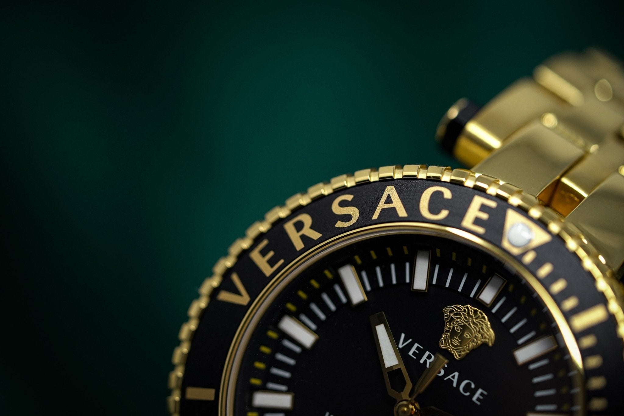Versace V-Race Diver Gold Plated