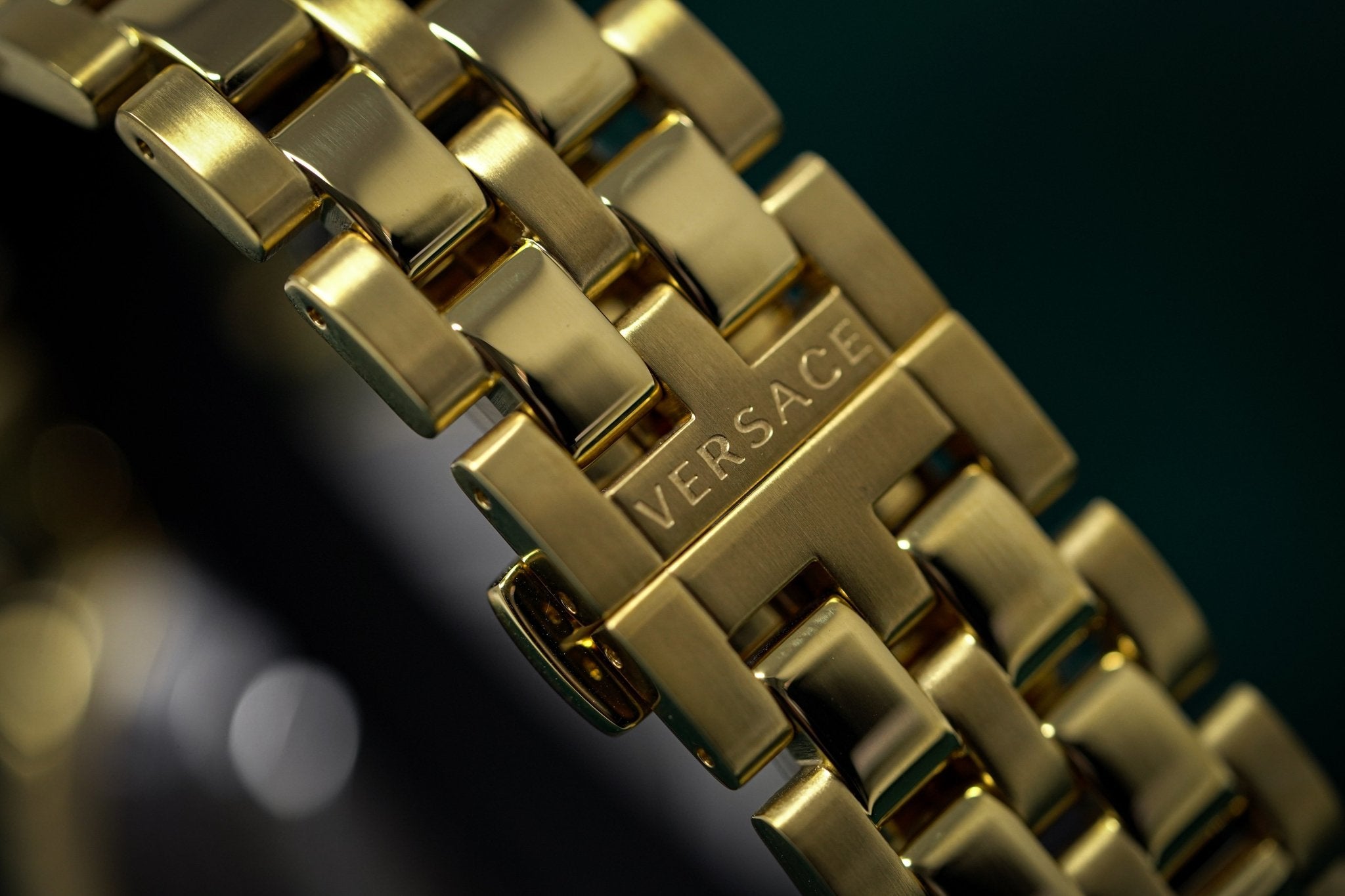 Versace V-Race Diver Gold Plated
