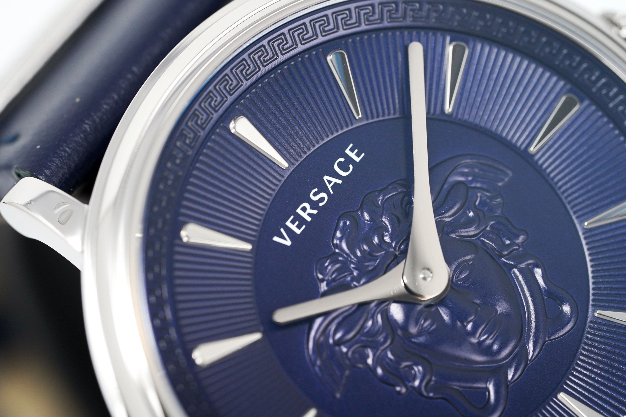 Versace Ladies Watch V-Circle 38mm Blue